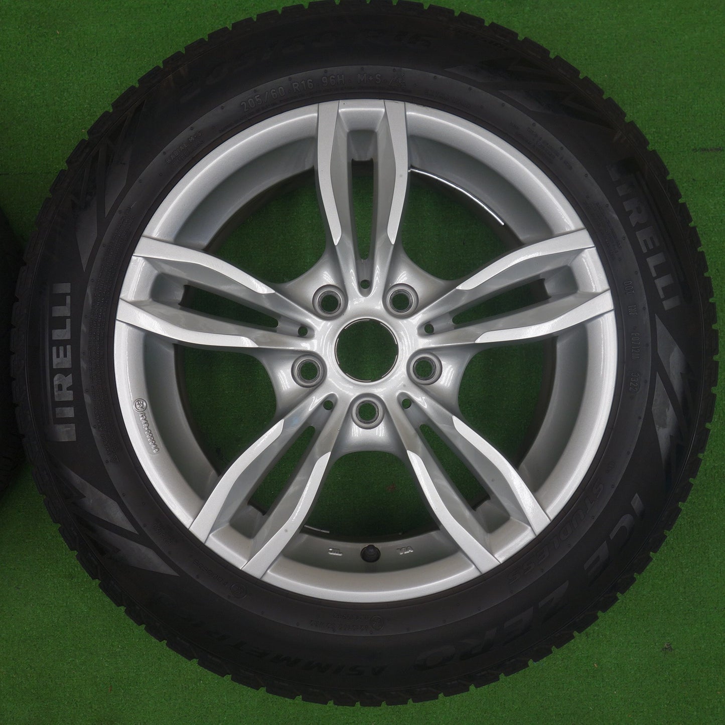 バリ溝！22年！9分◎BMW 等 MAK LUFT 205/60R16 スタッドレス ピレリ アイスゼロ アシンメトリコ マック ルフト 16インチ PCD112/5H◎6083001KTス