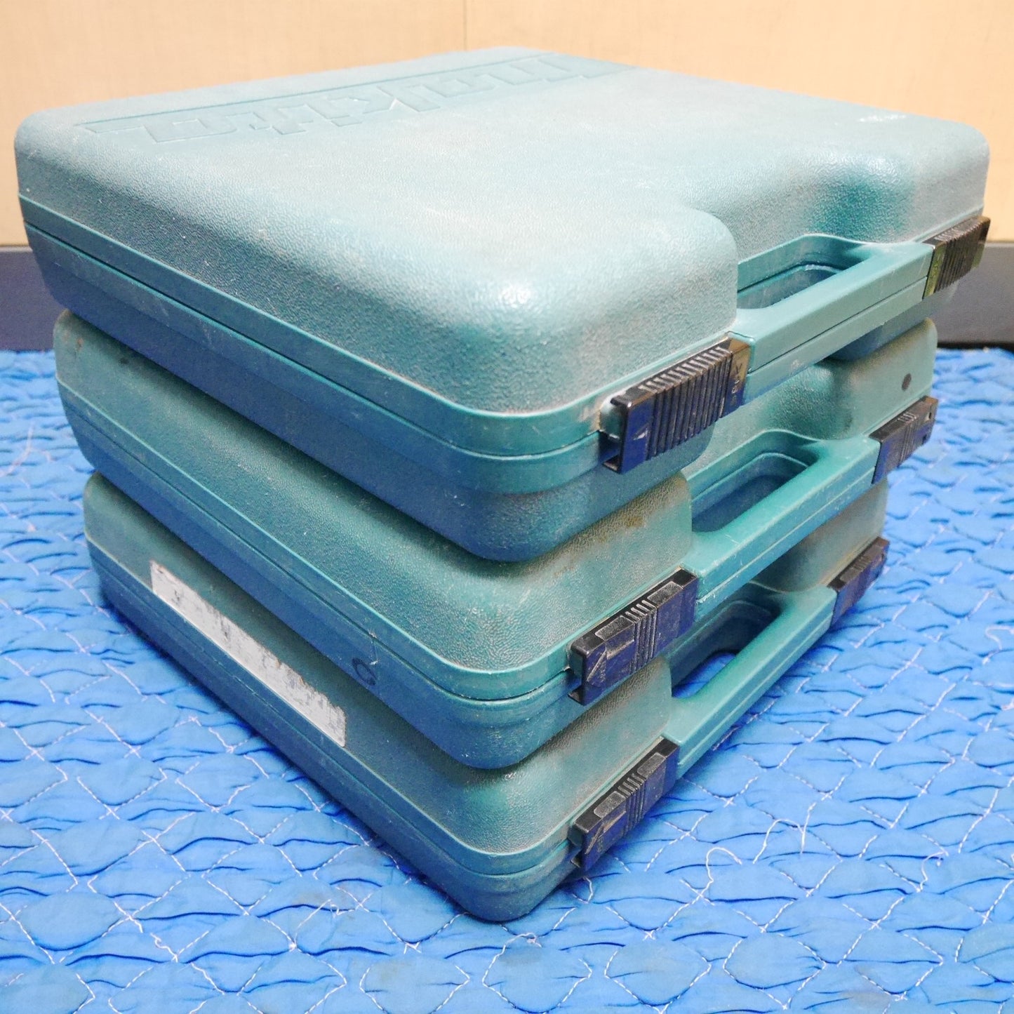 [送料無料] 3点まとめ売り☆マキタ 常圧 仕上 釘打 AF502 ピン タッカー AF351 型式 不明 エアー ツール 工具 makita 現状品☆