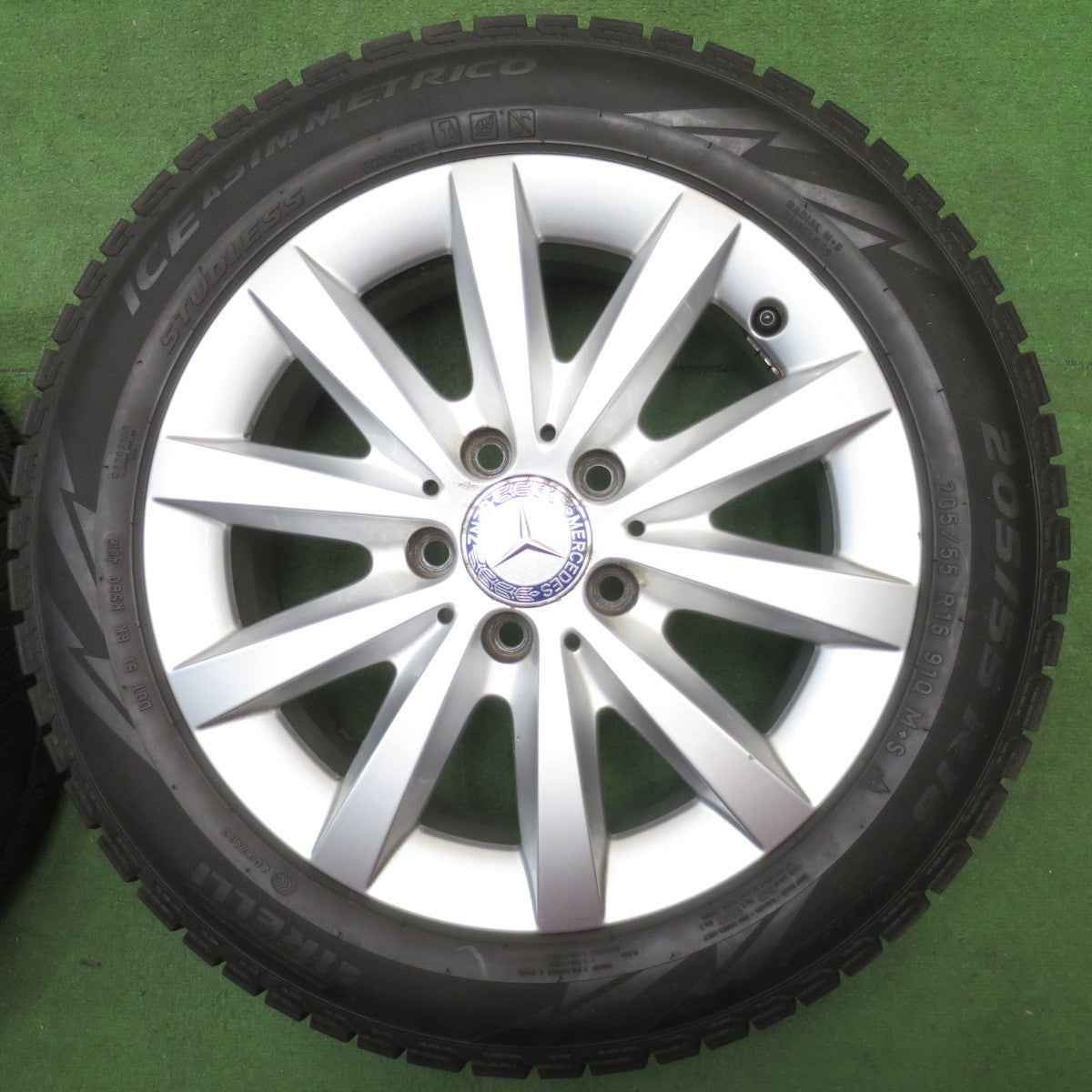 バリ溝！8.5分★ベンツ W246 Bクラス 純正 205/55R16 スタッドレス ピレリ アイスアシンメトリコ 16インチ PCD112/5H★6042801NJス