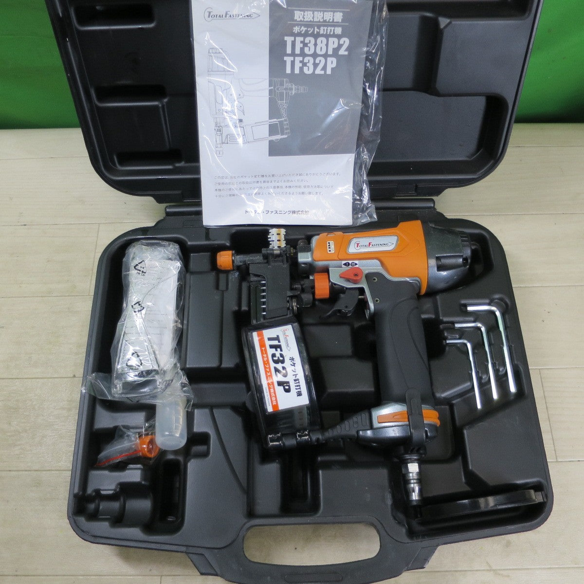 ☆TOTAL FASTENING ポケット 釘打機 TF32P エアー ツール 工具 釘打ち機 ネイラ トータル ファスニング☆