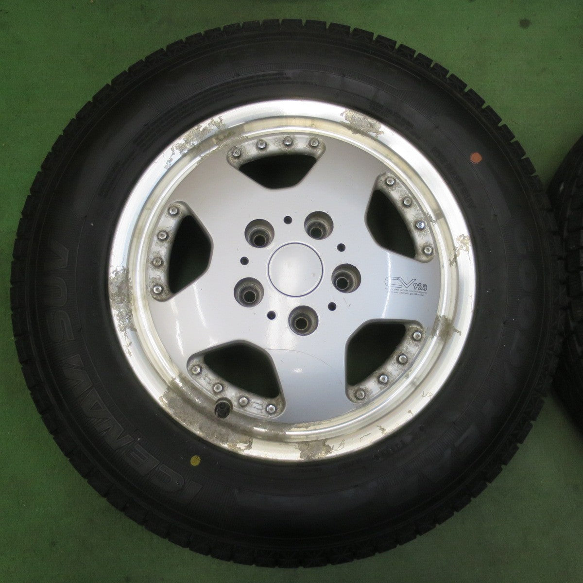 バリ溝！9.5分以上★スタッドレス 175/80R15 グッドイヤー アイスナビ SUV CV928 社外 アルミ 15インチ PCD114.3/5H★5123106イス
