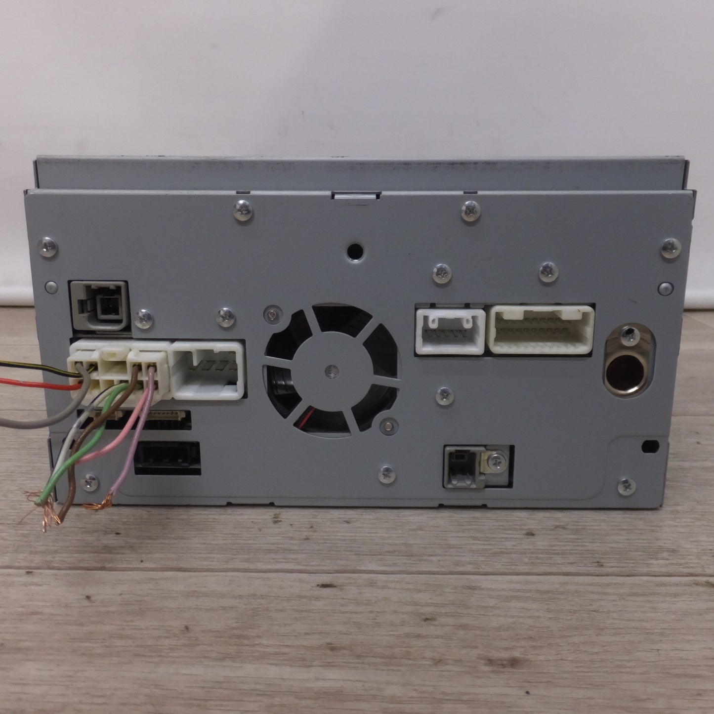 [送料無料] ★クラリオン製 ダイハツ 純正 カーナビ メモリーナビ QY-7058D-A 86100-B2100[32]★