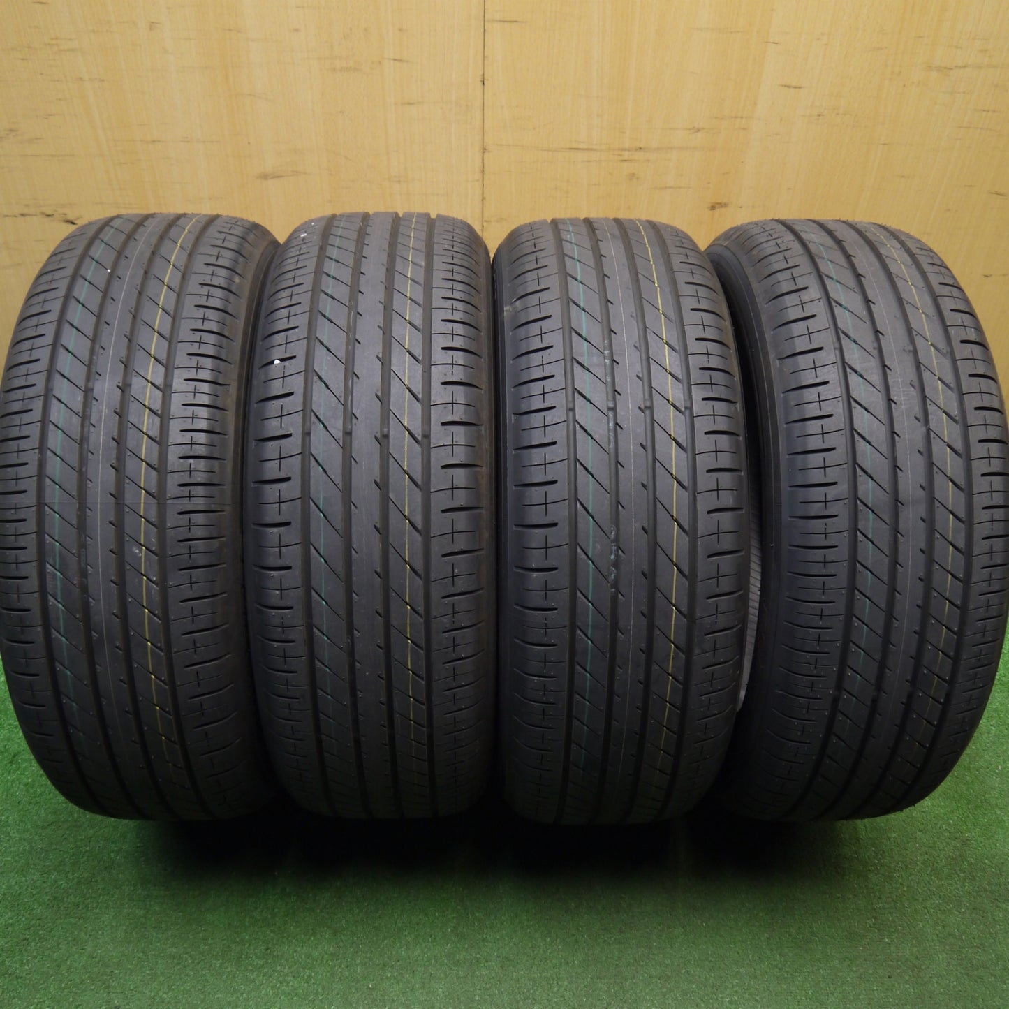 新車外し！25年★205/55R17 トーヨー プロクセス R60 TOYO PROXES タイヤ 17インチ キックス ヴォクシー ノア 等★5121210Hノタ