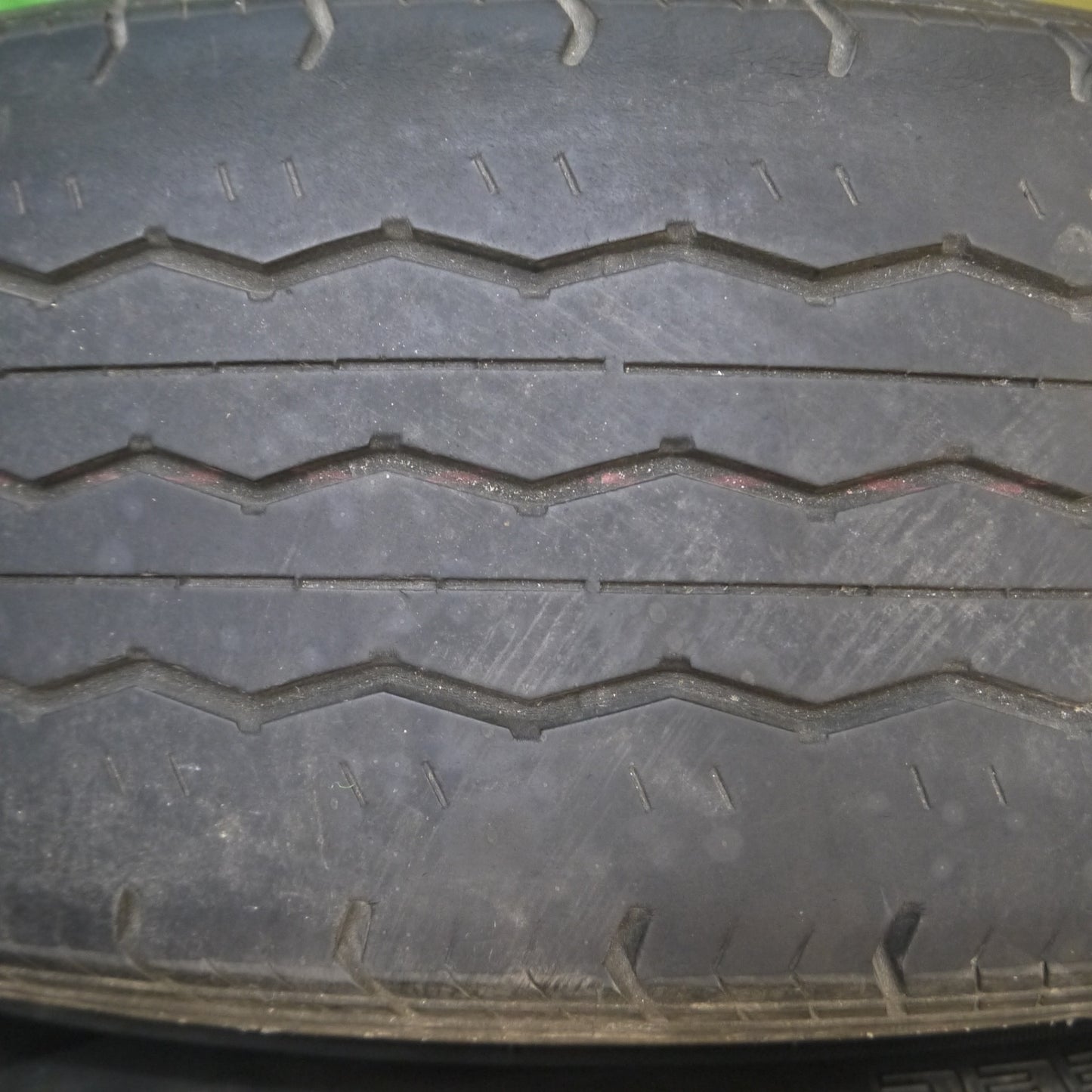 *送料無料* 4本価格★トヨタ 200系 ハイエース 4型 純正 OP 195/80R15 ブリヂストン RD-613 STEEL PCD139.7/6H★4043002HAノ