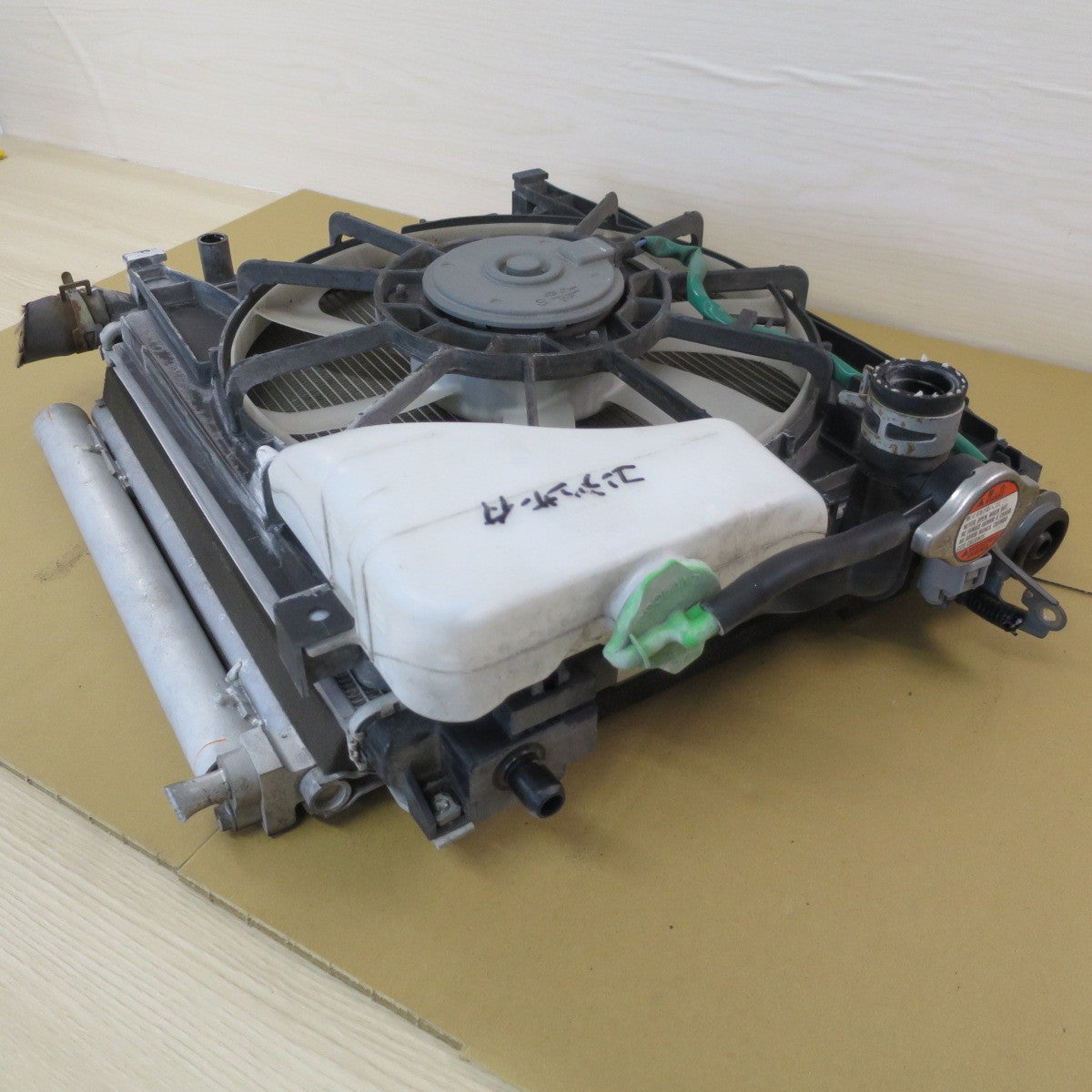 ♪スズキ MH34S MH44S ワゴンR 純正 DENSO ラジエーター 223000-6540 電動 ファン 168000-1880 デンソー カー パーツ♪ [送料無料]