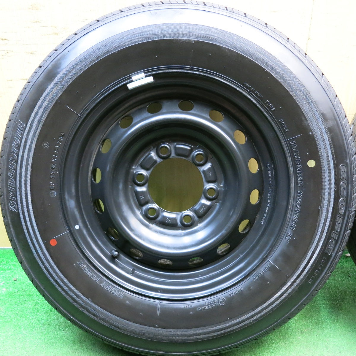 新車外し！23年★トヨタ ハイエース 純正 スチール 195/80R15 107/105N ブリヂストン エコピア RD613 15インチ PCD139.7/6H★5092107HAノ