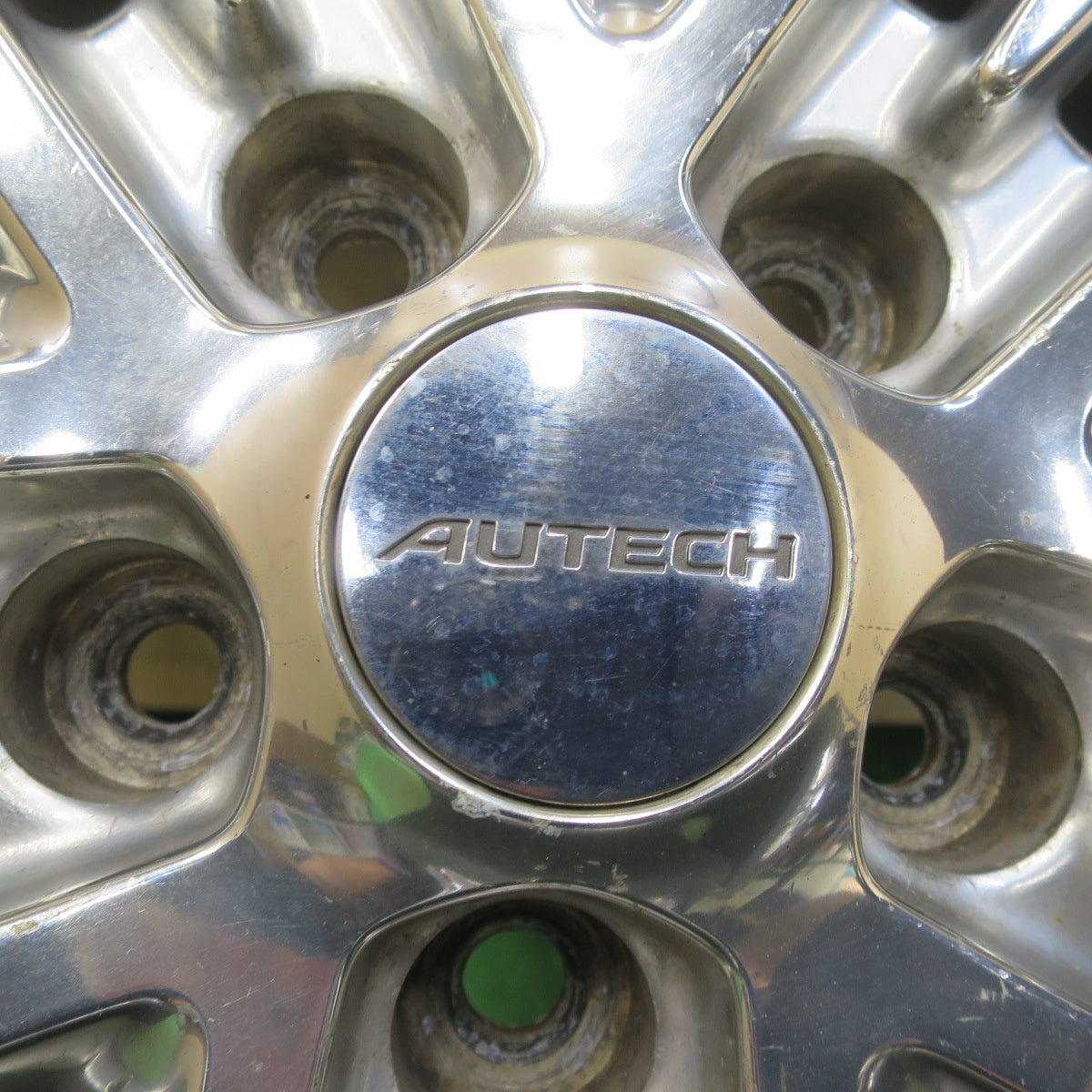 バリ溝！9.5分★日産 E51 エルグランド 純正 AUTECH 215/60R17 スタッドレス トーヨー ウインター トランパス TX オーテック 17インチ PCD114.3/5H★6050516イス