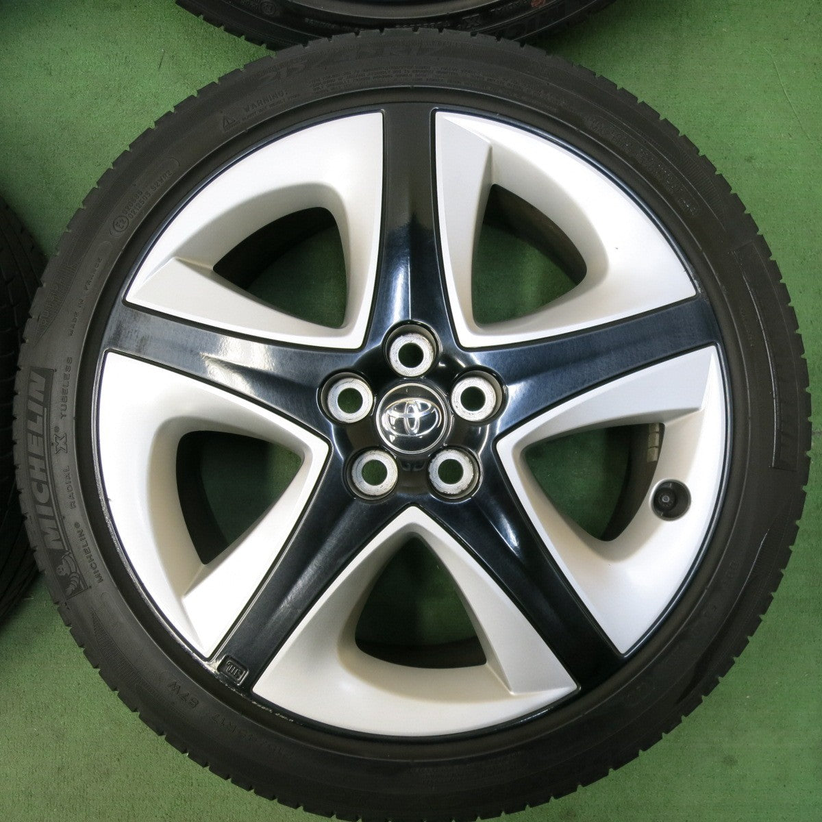 [送料無料] 4本価格★トヨタ 50系 プリウス ツーリング 純正 215/45R17 ミシュラン プライマシー HP 17インチ PCD100/5H★5032512SYノ