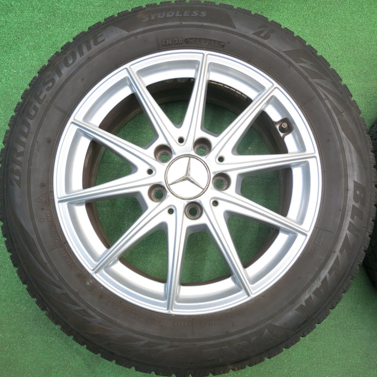 4本価格★ベンツ W177 Aクラス 純正 205/60R16 スタッドレス ブリヂストン ブリザック VRX2 16インチ PCD112/5H★6011806HAス