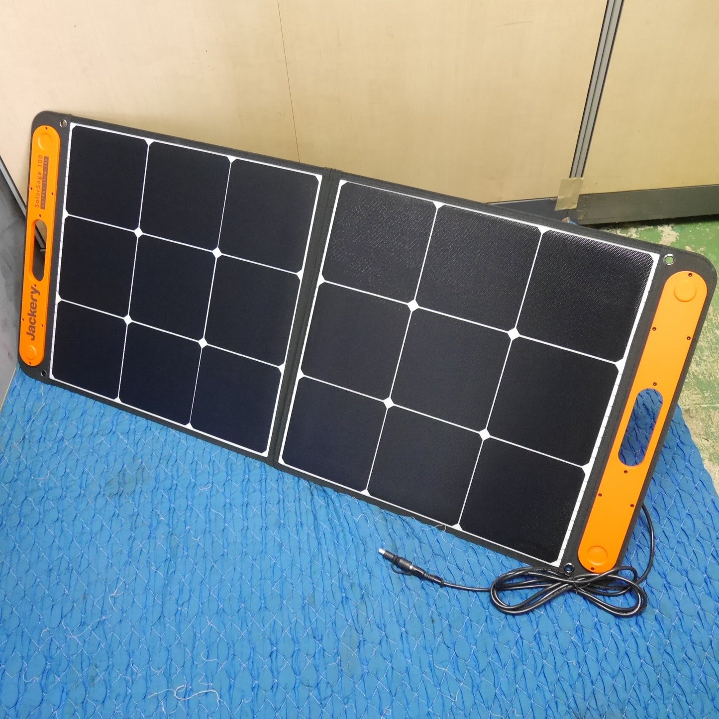 [送料無料] キレイ☆JACKERY ソーラーパネル SolarSaga 100 JS-100C 太陽光パネル キャンプ アウトドア 等☆