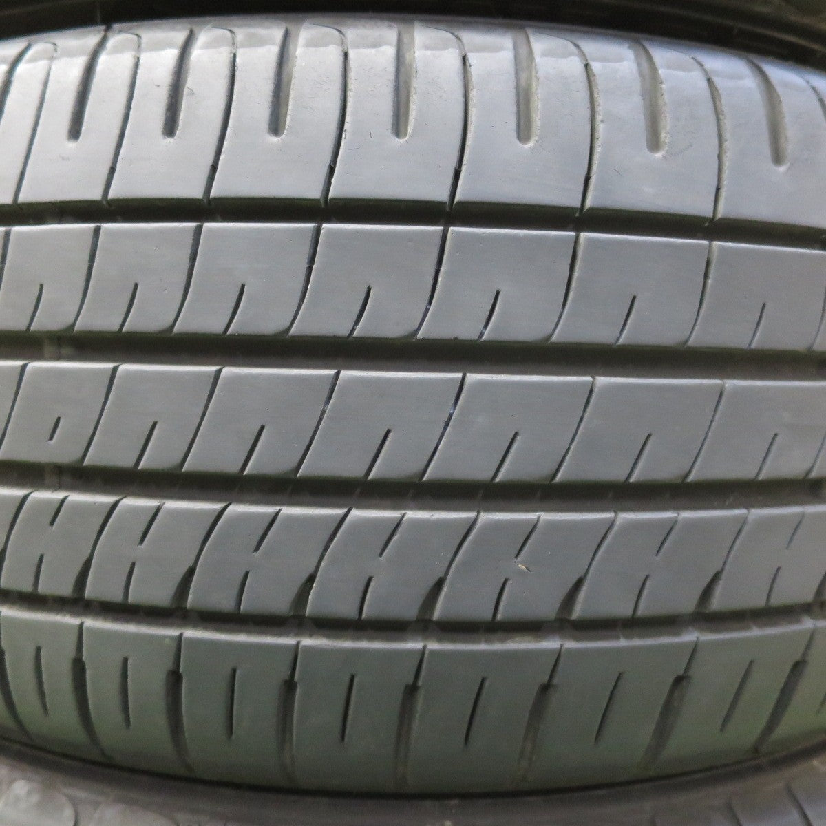 バリ溝！22年！9分★215/50R17 ダンロップ エナセーブ EC204 タイヤ 17インチ インプレッサ リーフ プリウスα 等★5071406イノタ