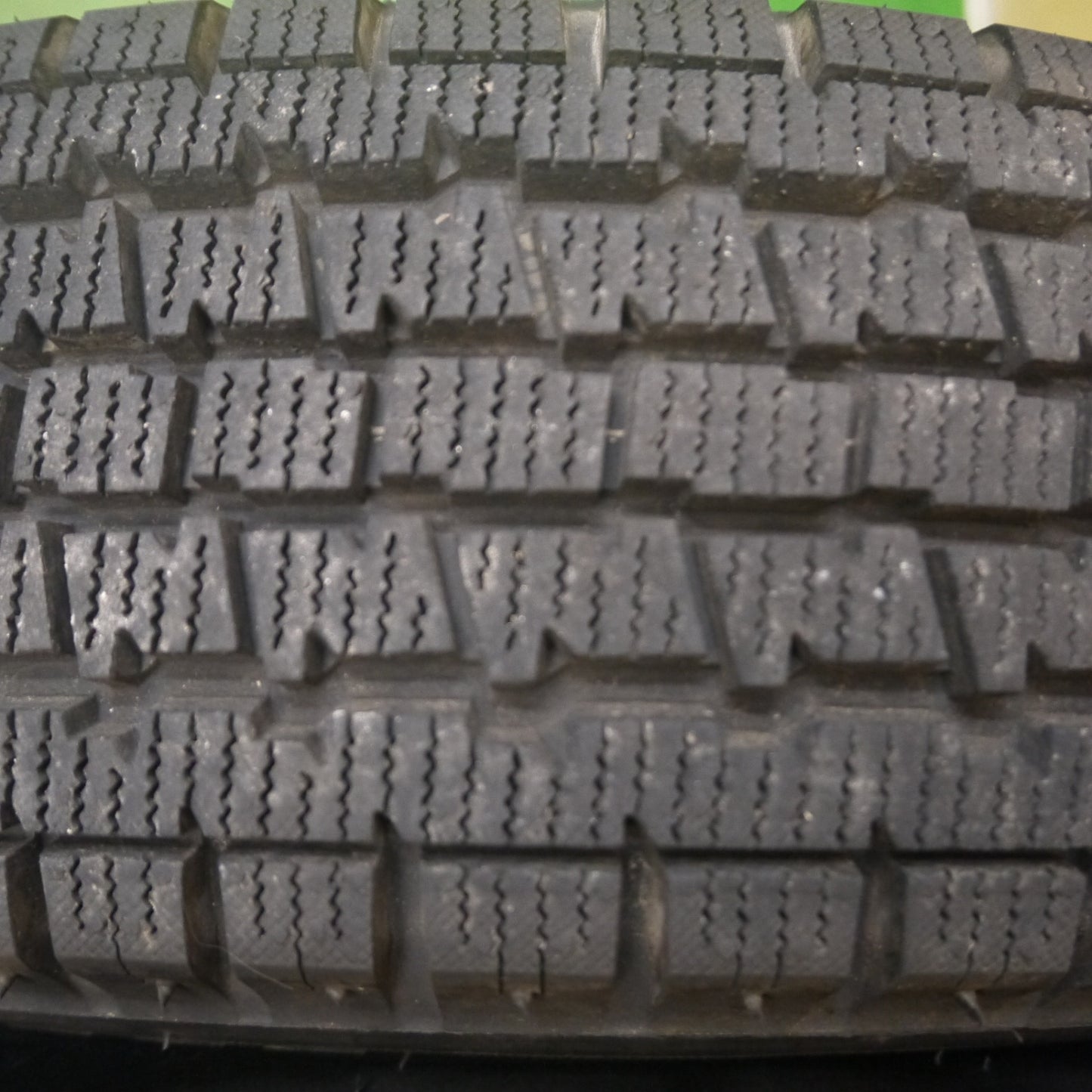 [送料無料] バリ溝！23年！9.5分！2本★スタッドレス 145/80R12 80/78N ブリヂストン W300 スチール ホイール 12インチ PCD100 110 114.3/4H マルチ★5022505Hス