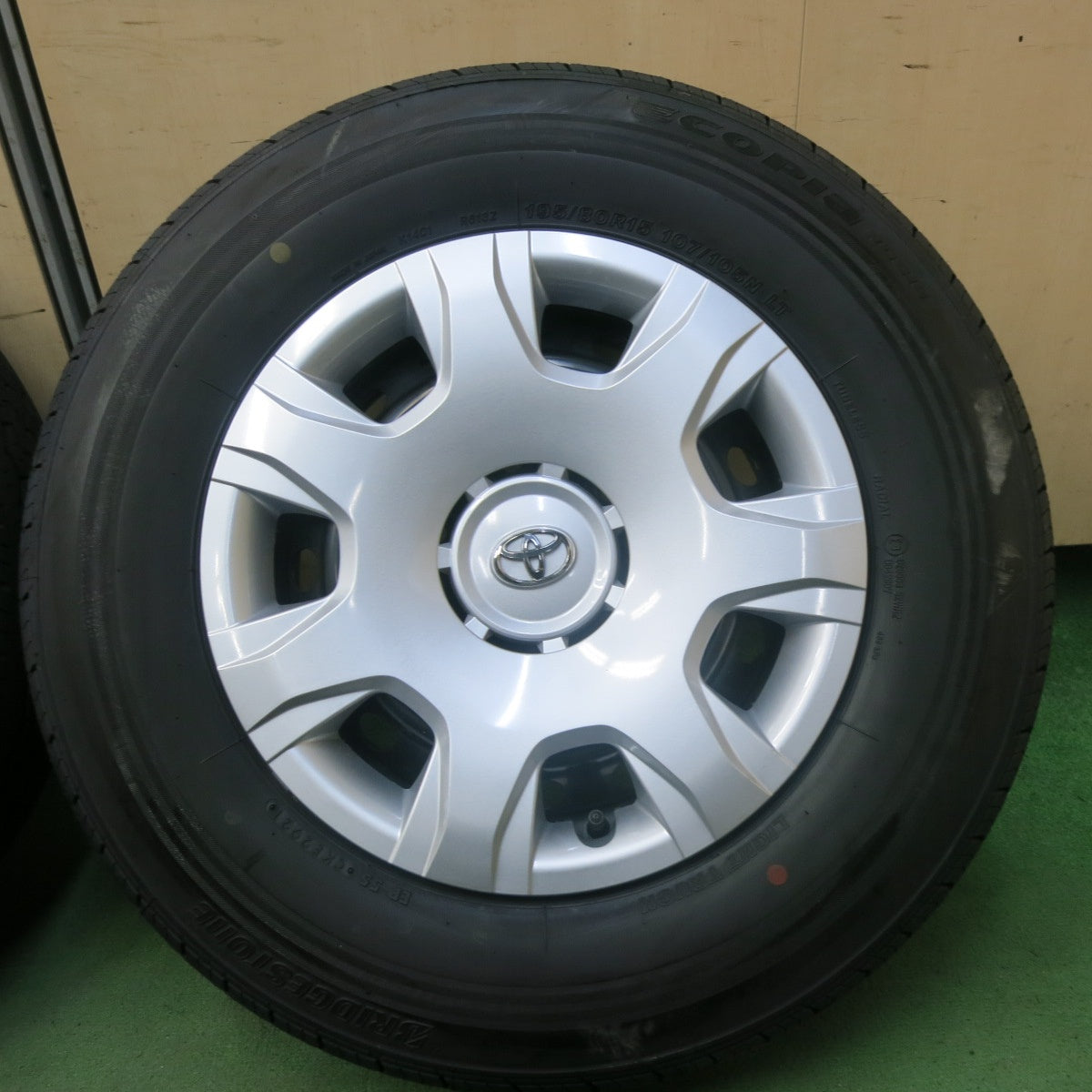 新車外し！21年★トヨタ 200系 ハイエース 純正 スチール 195/80R15 107/105N ブリヂストン エコピア RD613 15インチ PCD139.7/6H★5100404SKノ
