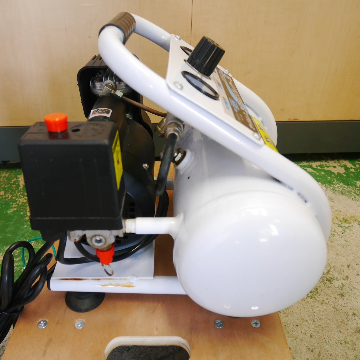 [送料無料] キレイ☆EARTH MAN 高儀 オイルレス エアー コンプレッサー ACP-170OL 5L エア ツール 工具 アースマン 100V☆