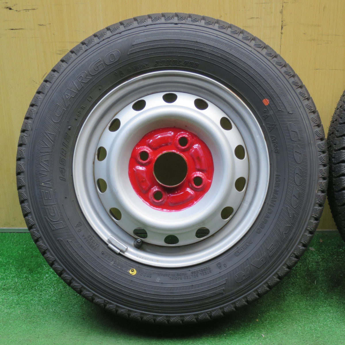 バリ溝！22年！キレイ！9.5分以上★スタッドレス 145R12 6PR グッドイヤー アイスナビ CARGO スチール ホイール カーゴ 12インチ PCD100/4H★6032204NJス