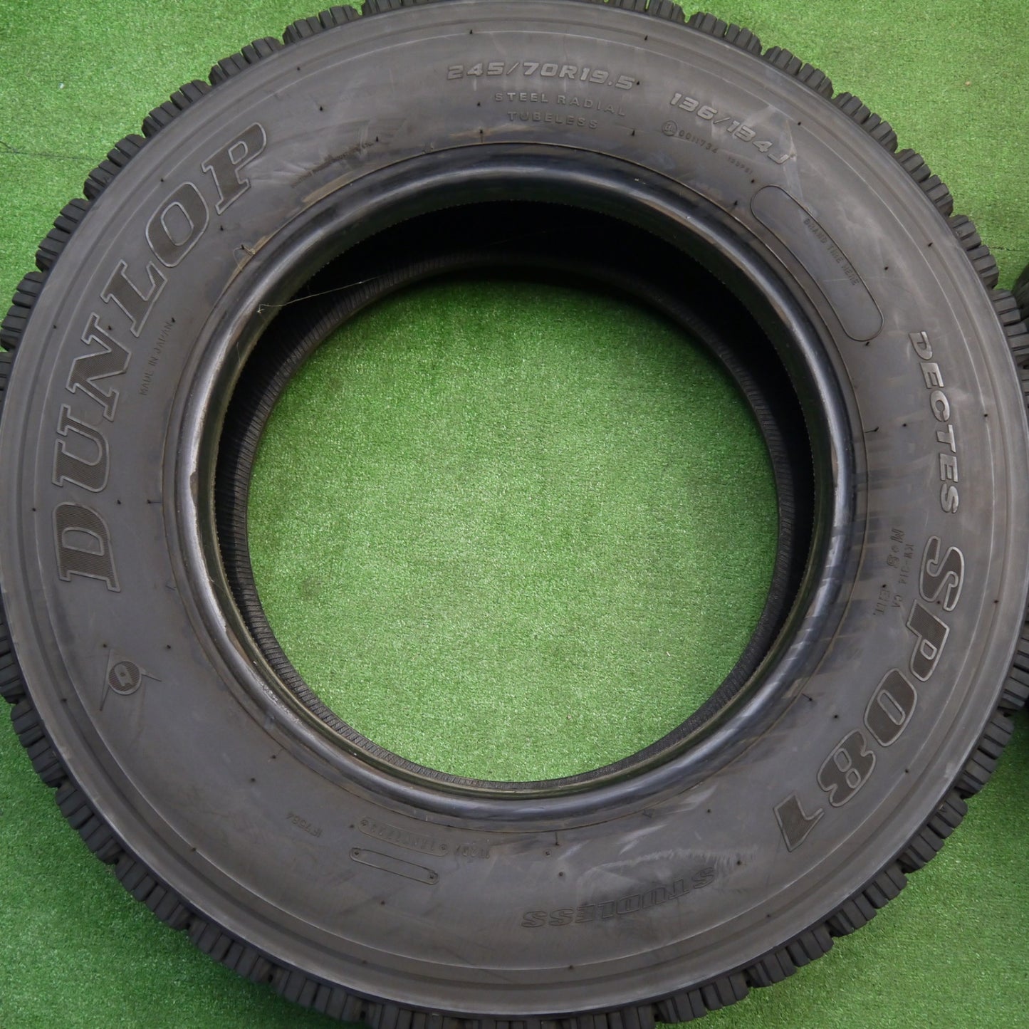 4本価格！23年★トラック タイヤ 245/70R19.5 136/134J スタッドレス ダンロップ デクテス SP081 19.5インチ★5111407Hスタ