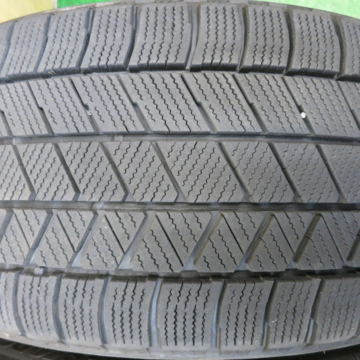 バリ溝！21年！9.5分★BMW MINI 等 smartline 365 225/40R18 スタッドレス ブリヂストン ブリザック VRX3 スマートライン 18インチ PCD112/5H★5121407HAス