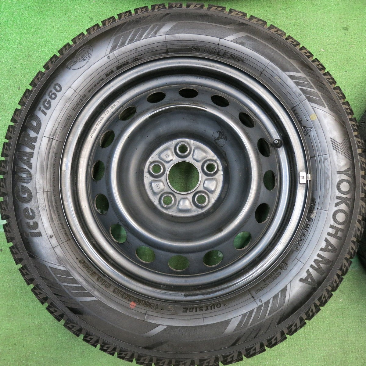 バリ溝！24年！9.5分以上◎プリウス 等 195/65R15 スタッドレス ヨコハマ アイスガード iG60 スチール ホイール 15インチ PCD100/5H◎6101004HAス