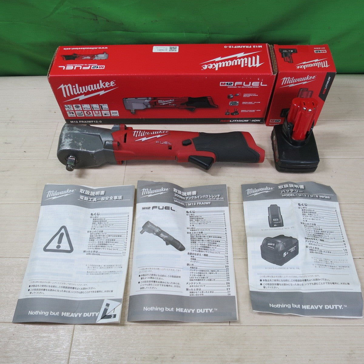 [送料無料] ☆ミルウォーキー 300Nｍ アングルインパクトレンチ M12 FRAIWF12 電動 工具 1/2インチ コードレス milwaukee☆