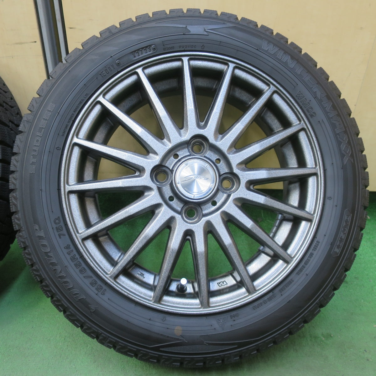 バリ溝！23年！キレイ！9.5分◎スタッドレス 155/65R14 ダンロップ ウインターマックス WM02 SEIN RACING S ザイン レーシング 14インチ PCD100/4H◎6072005イス