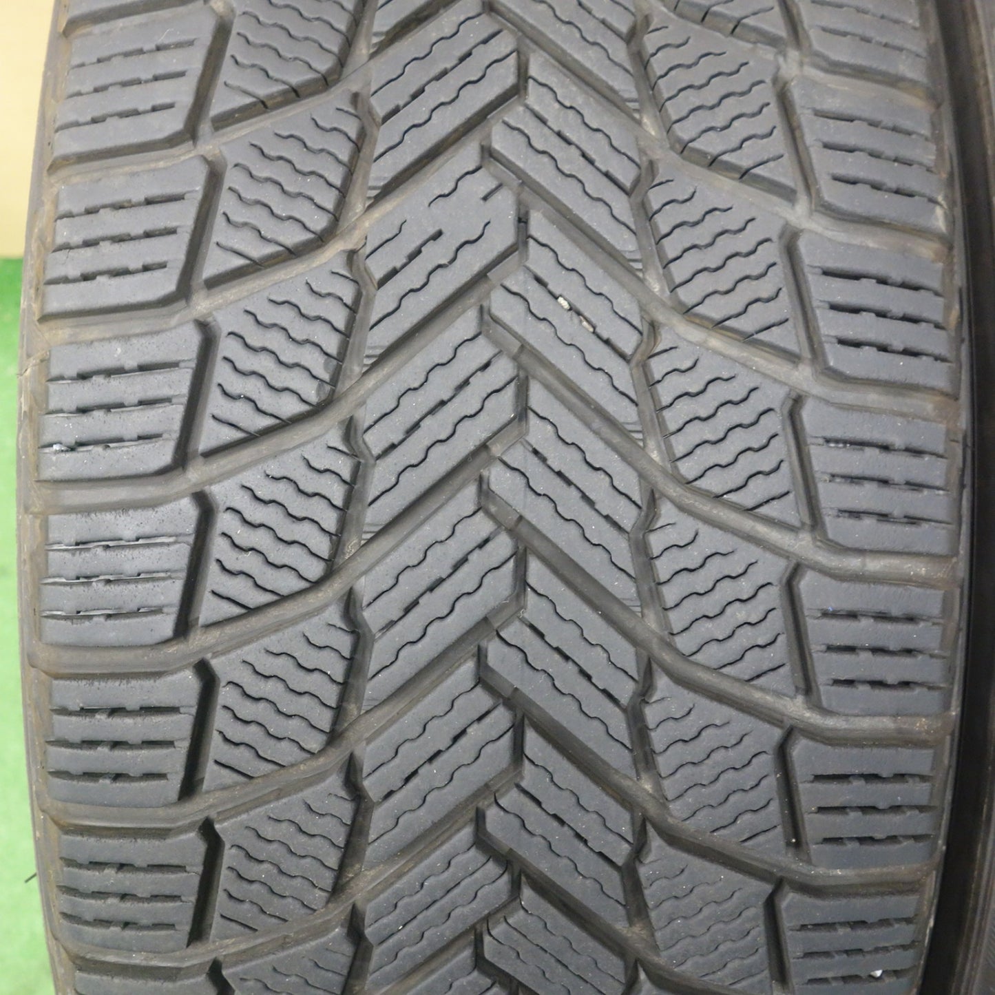 センサー付き！バリ溝！キレイ！9.5分◎レクサス NX Fスポーツ 純正 235/50R20 スタッドレス ミシュラン X-ICE SNOW SUV ZP 20インチ PCD114.3/5H◎6061701KTス