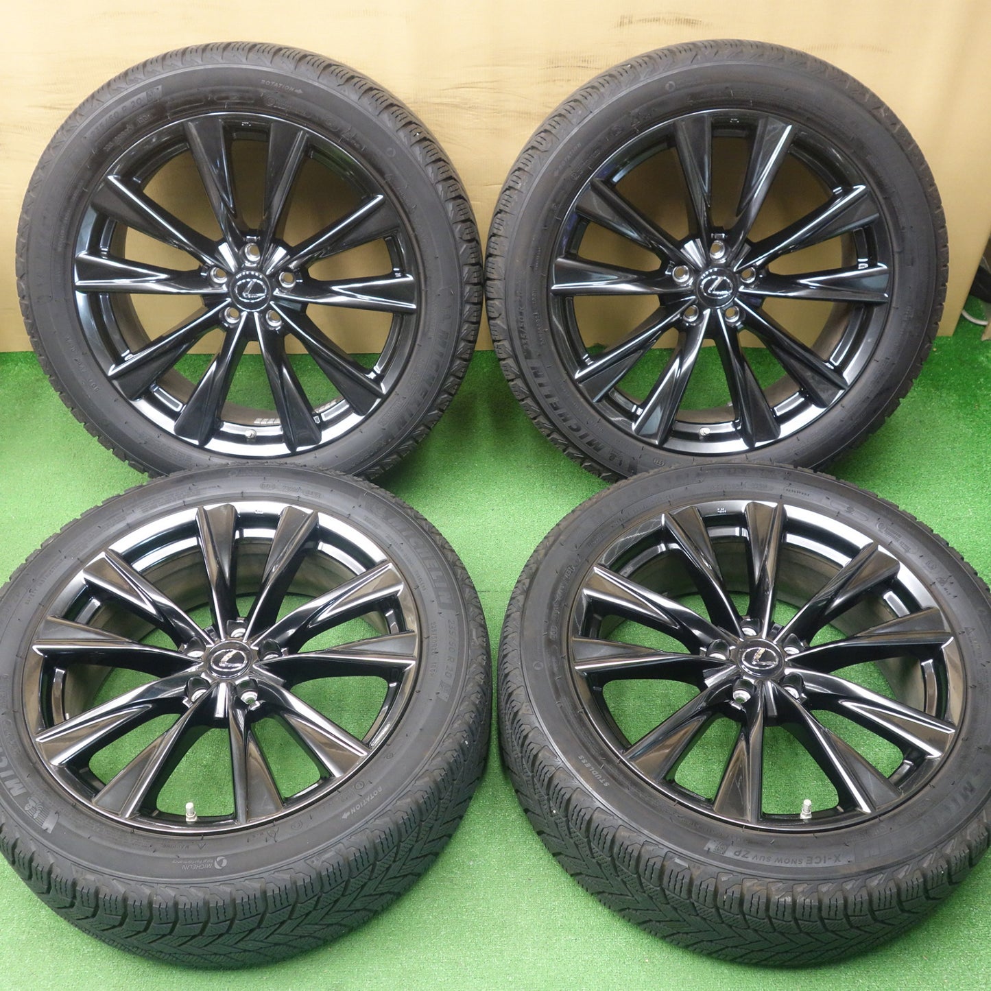 センサー付き！バリ溝！キレイ！9.5分◎レクサス NX Fスポーツ 純正 235/50R20 スタッドレス ミシュラン X-ICE SNOW SUV ZP 20インチ PCD114.3/5H◎6061701KTス