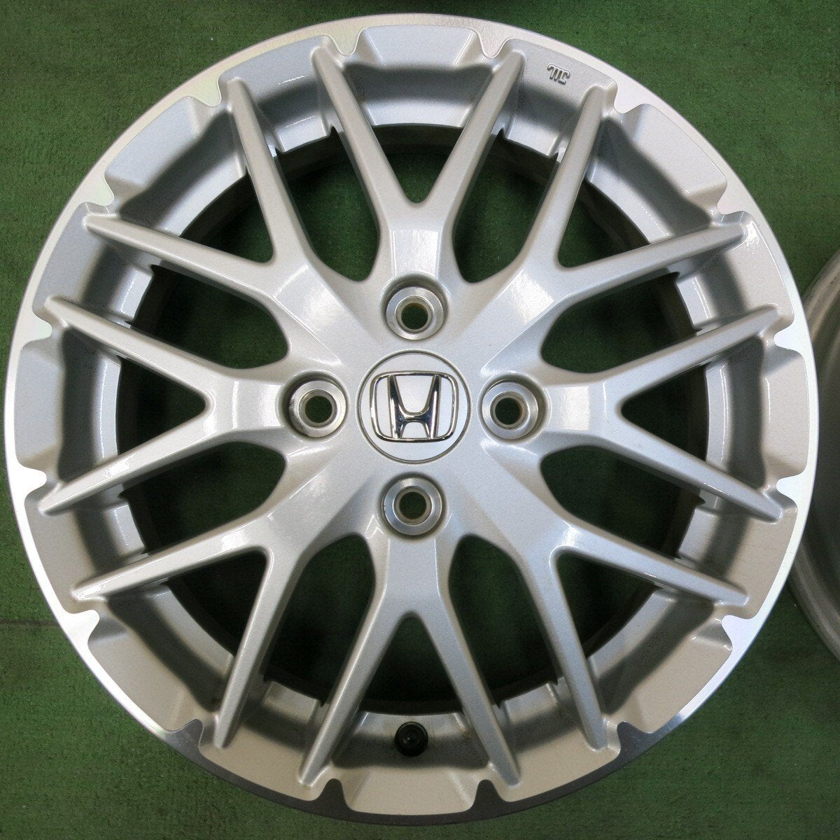 キレイ★ホンダ N-BOX カスタム 純正 ホイール 15インチ 15×4.5J NBOX Nボックス PCD100/4H★5030707SYホ