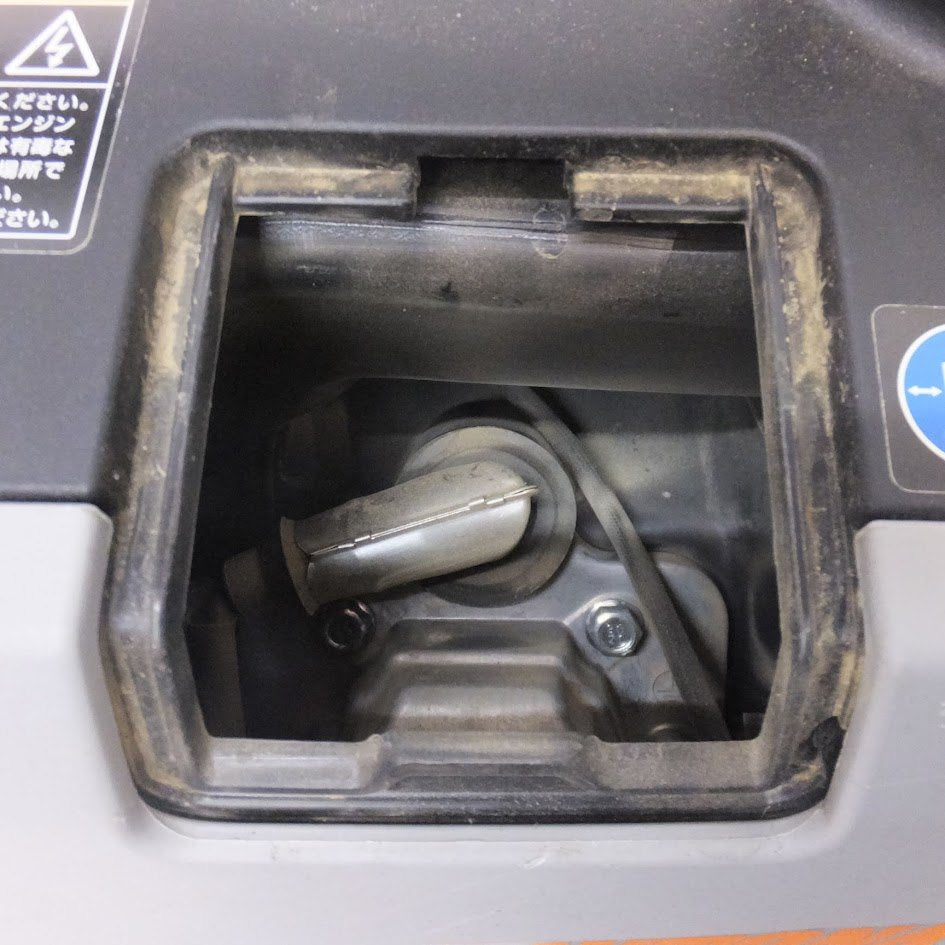 [送料無料] 岐阜発★デイトナ DAYTONA 静音型インバーター発電機 DAYGENE 1900e　100V 1.9kVA AC19A DC12V DC8.3A 単相★