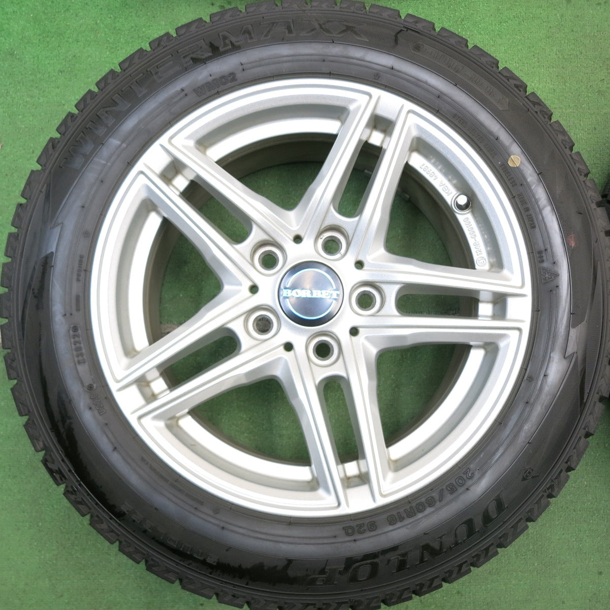 バリ溝！22年！キレイ！9.5分★BMW 等 BORBET CMA 205/60R16 スタッドレス ダンロップ ウインターマックス WM02 ボルベット 16インチ PCD120/5H★5072711HAス