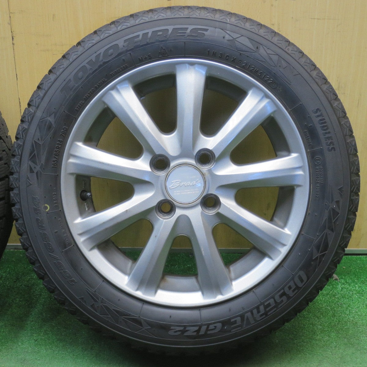 バリ溝！22年！9.5分以上★スタッドレス 165/65R14 トーヨー オブザーブ GIZ2 Brade 14インチ PCD100/4H★6051901NJス