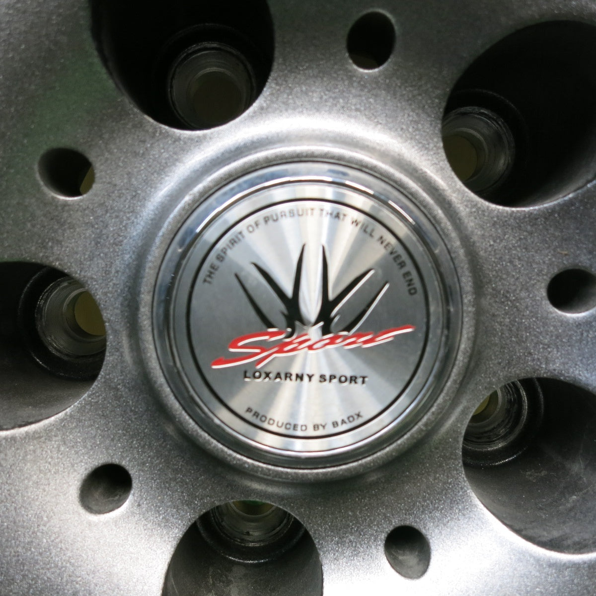 バリ溝！キレイ！9.5分以上★LOXARNY SPORT 205/60R16 スタッドレス グッドイヤー アイスナビ6 ロクサーニ スポーツ 16インチ PCD114.3/5H★6012504HAス