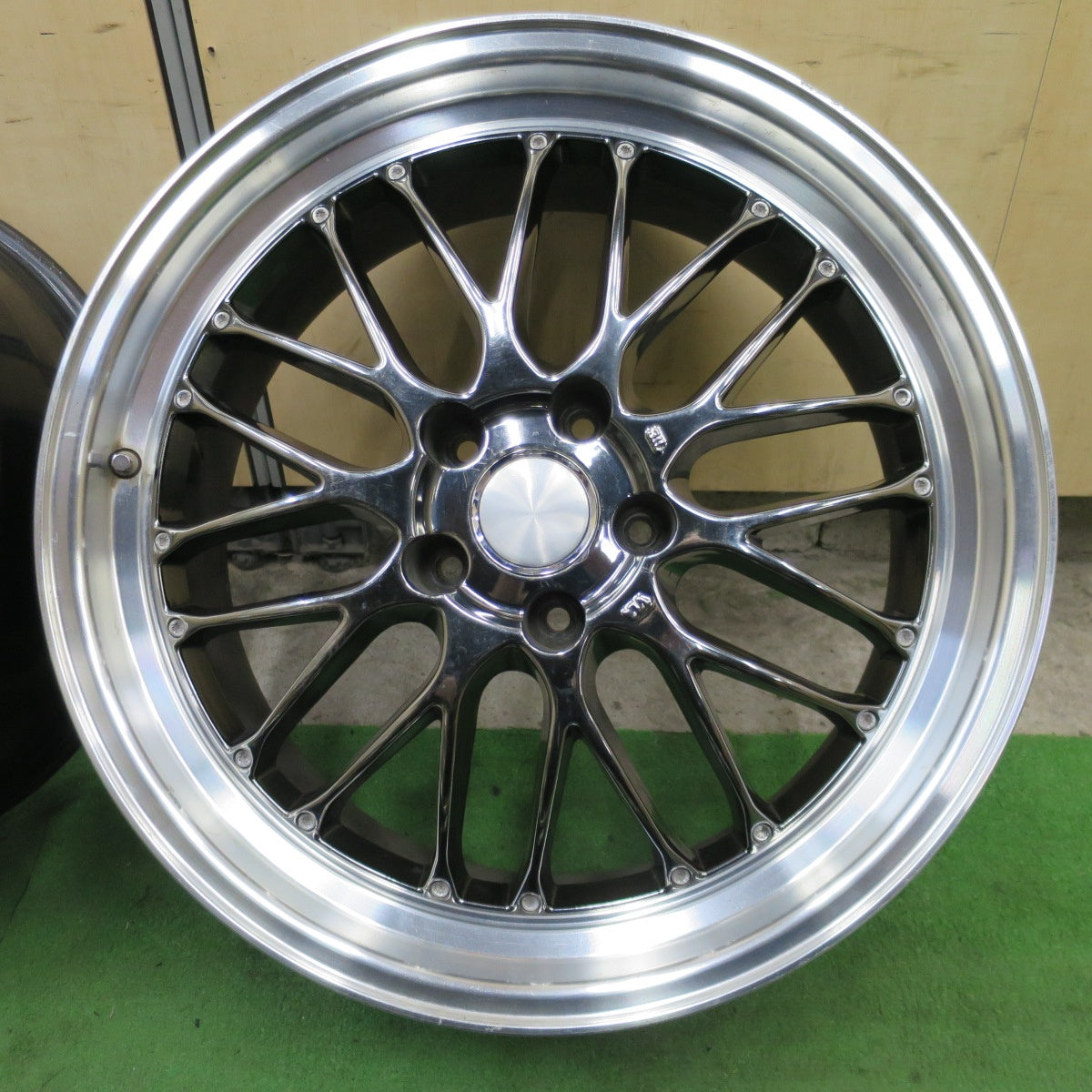 4本価格★Lehrmeister BRUNELLO 19インチ ホイール 19×8J レアマイスター ブルネッロ PCD114.3/5H★6050501NGホ