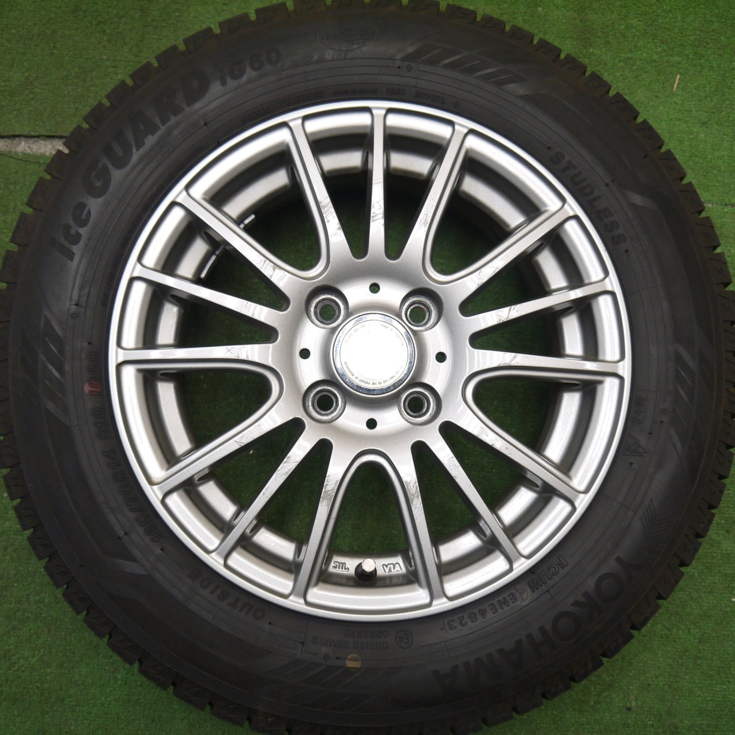 バリ溝！23年！ほぼ10分★スタッドレス 165/70R14 ヨコハマ アイスガード iG60 ravrion selzer ラブリオン 14インチ PCD100/4H★5041101Hス