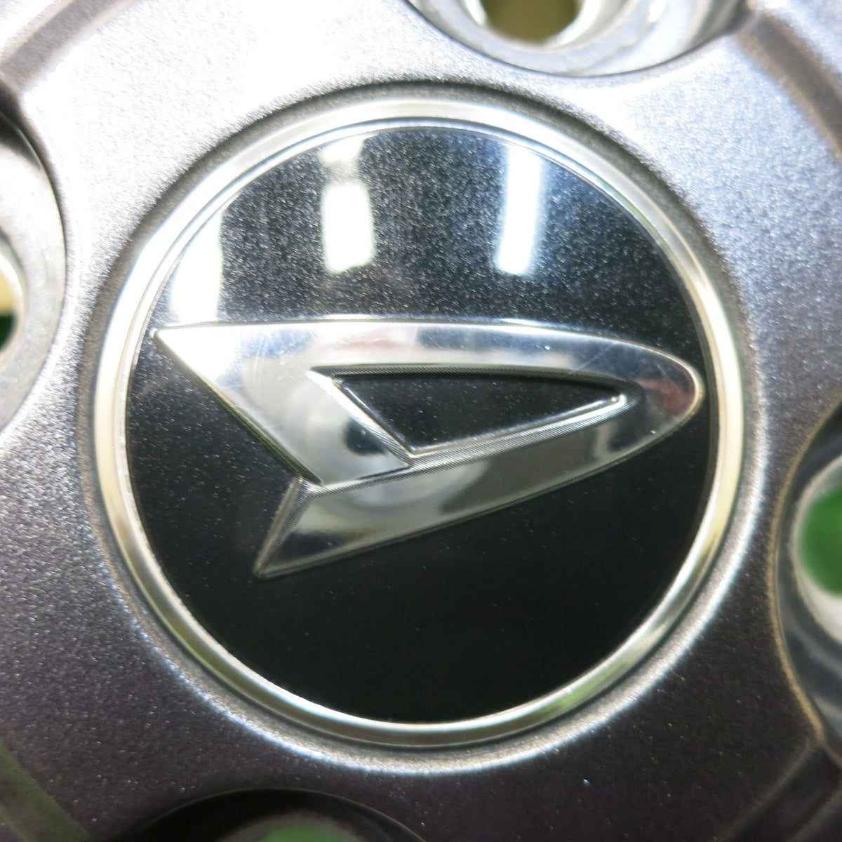 [送料無料] キレイ★ダイハツ タフト 純正 ホイール 15インチ 15×4.5J PCD100/4H★5012201SYホ