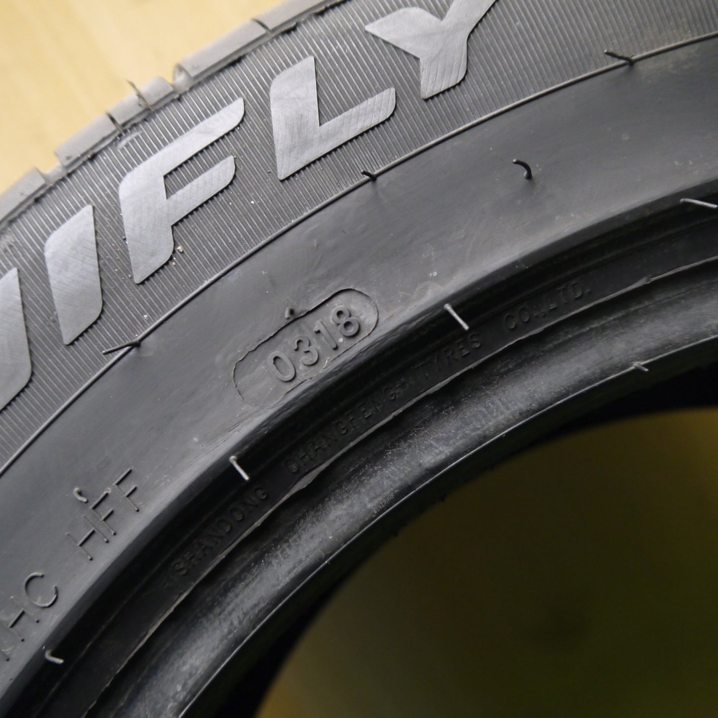 ほぼ未使用！2本★225/55R17 ハイフライ HF805 タイヤ 17インチ アルファード ヴェゼル アテンザ 等★5110410Hノタ