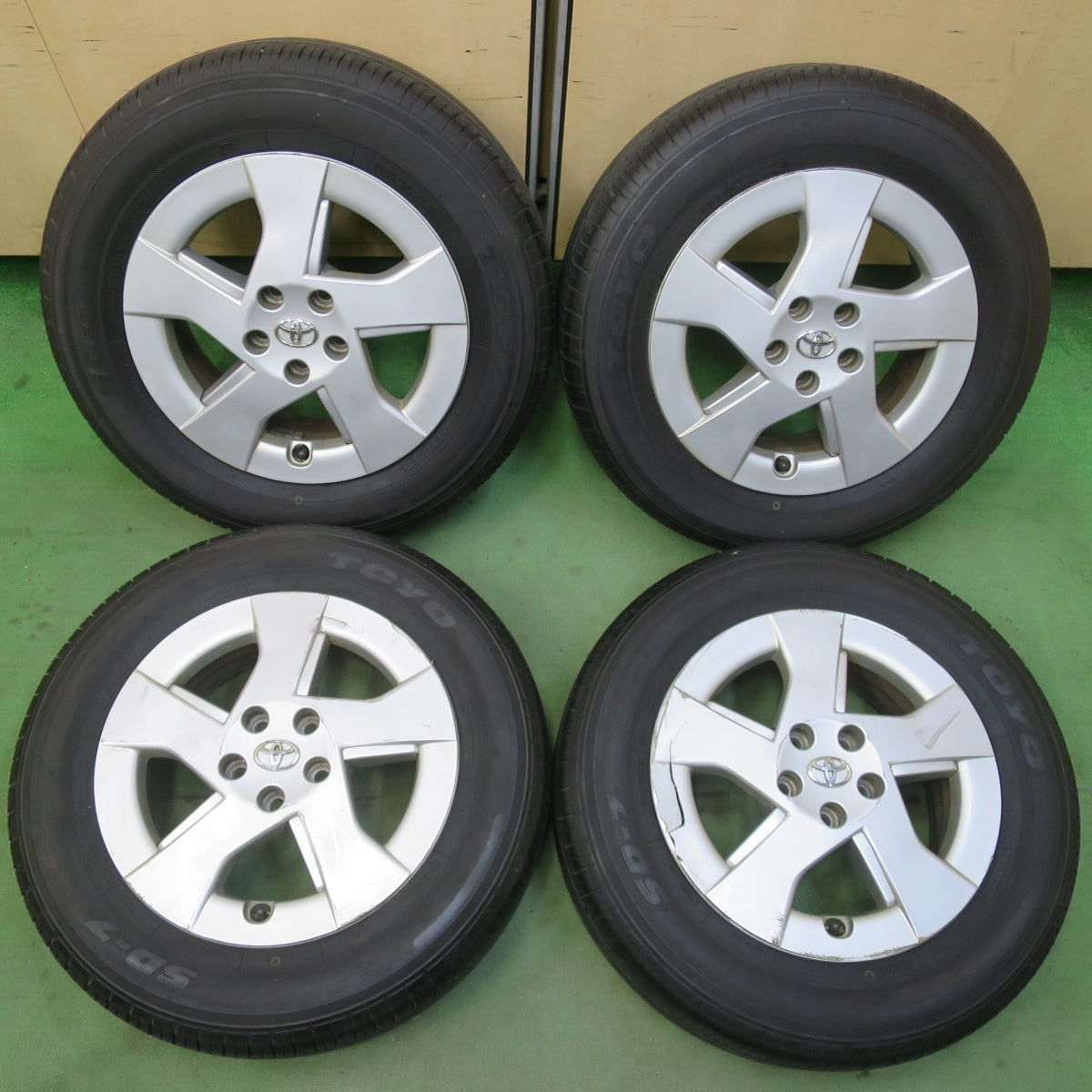 バリ溝！23年！9.5分★トヨタ 30系 プリウス 純正 195/65R15 トーヨー SD-7 15インチ PCD100/5H★6040408イノ