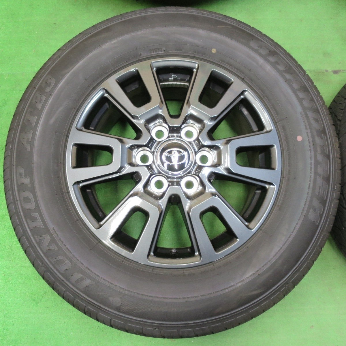 新車外し！24年★トヨタ ランクル 250 VX 純正 265/65R18 ダンロップ AT23 グラントレック 18インチ PCD139.7/6H★4082401イノ