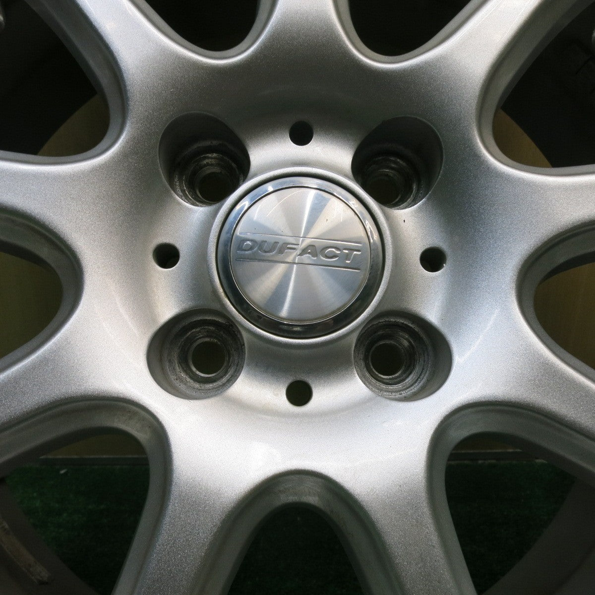 バリ溝！キレイ！9.5分★スタッドレス 195/65R16 ダンロップ ウインターマックス WM02 DUFACT デュファクト 16インチ PCD100/4H★5052105AKス