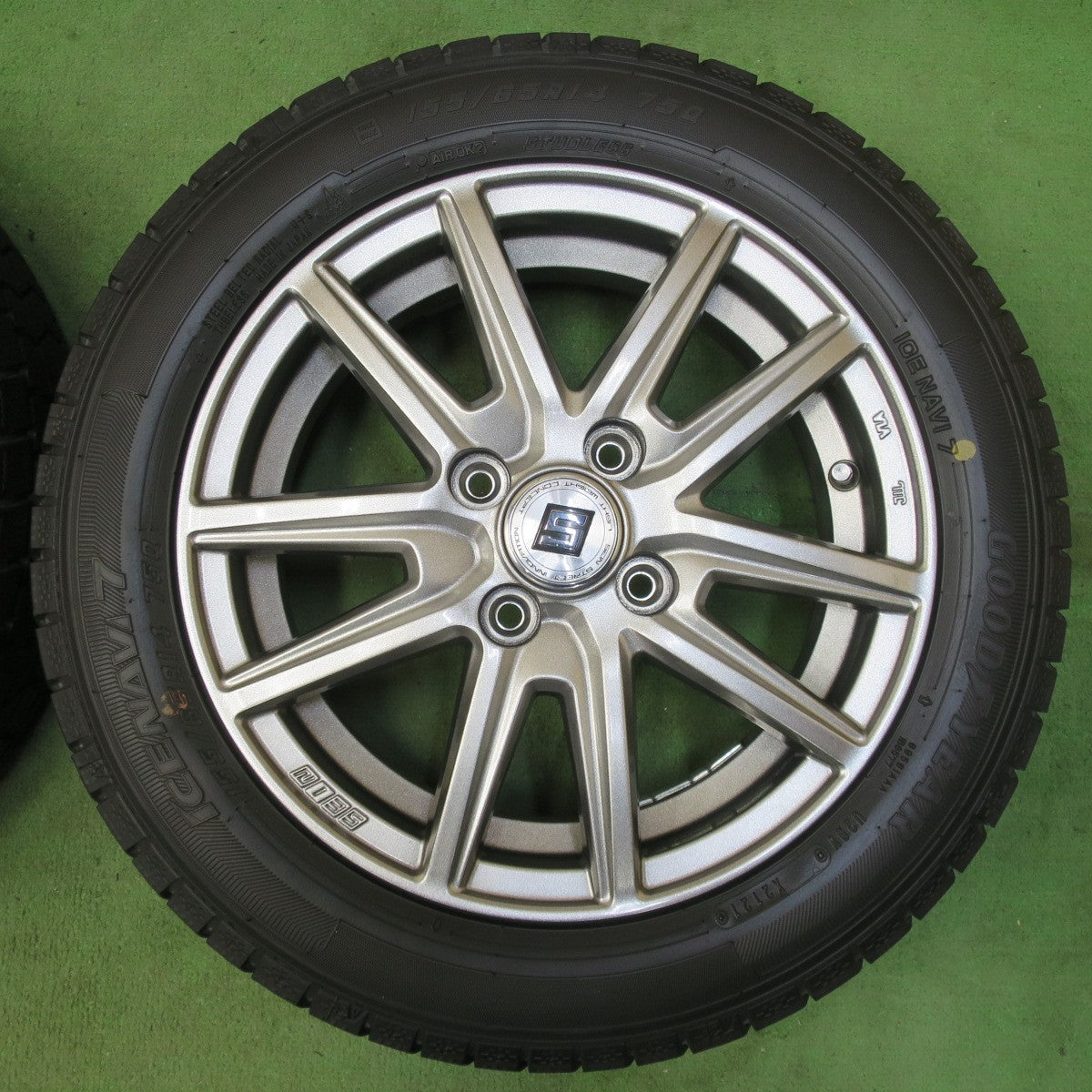 バリ溝！21年！8.5分★スタッドレス 155/65R14 グッドイヤー アイスナビ7 SEIN ザイン 14インチ PCD100/4H★5043007イス