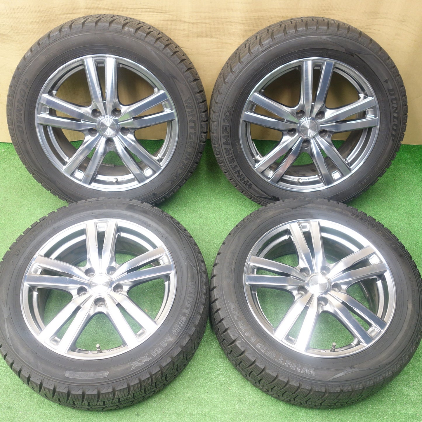 バリ溝！9.5分★スタッドレス 215/55R17 ダンロップ ウインターマックス WM02 ROZEST YT-E ロゼスト 17インチ PCD114.3/5H★6021301KTス