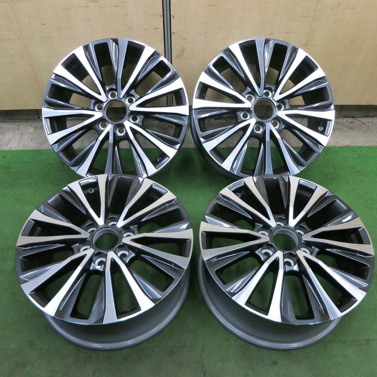 新車外し★レクサス LX 600 純正 ホイール 20インチ 20×8J PCD139.7/6H★6011904ナホ