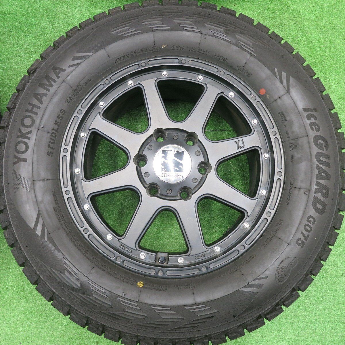 バリ溝！23年！キレイ！9.5分以上★スタッドレス XTREME-J 265/65R17 ヨコハマ アイスガード G075 XJ PCD139.7/6H★4100601HAス