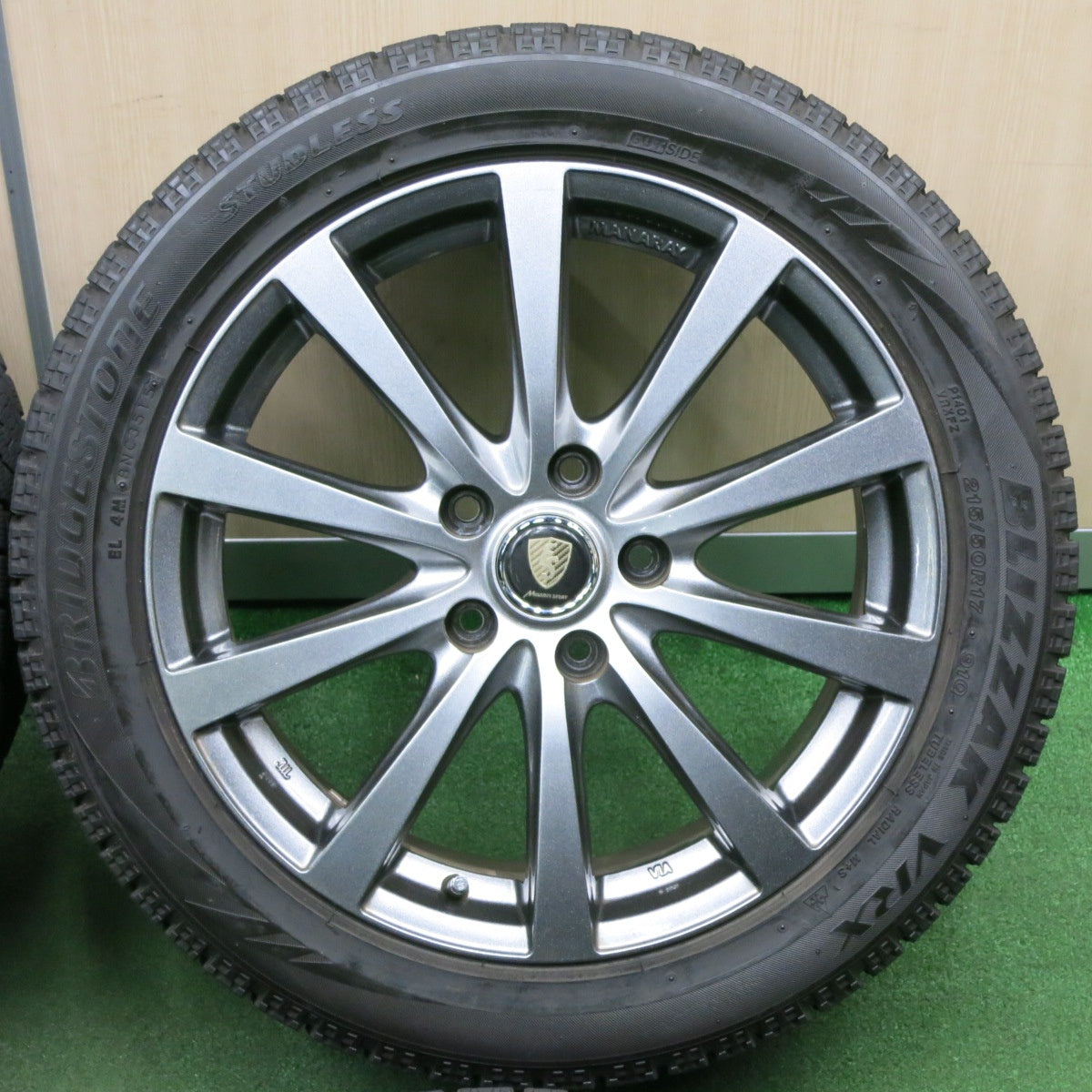 *送料無料* バリ溝！キレイ！9分★スタッドレス 215/50R17 ブリヂストン ブリザック VRX MANARAY SPORT マナレイスポーツ PCD114.3/5H★4041001TNス