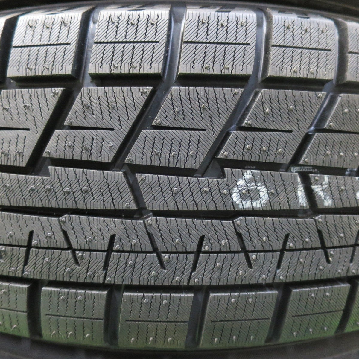 未使用！23年★スタッドレス 205/60R16 ヨコハマ アイスガード iG60 Precious HS-2 プレシャス PCD114.3/5H★4101608イス
