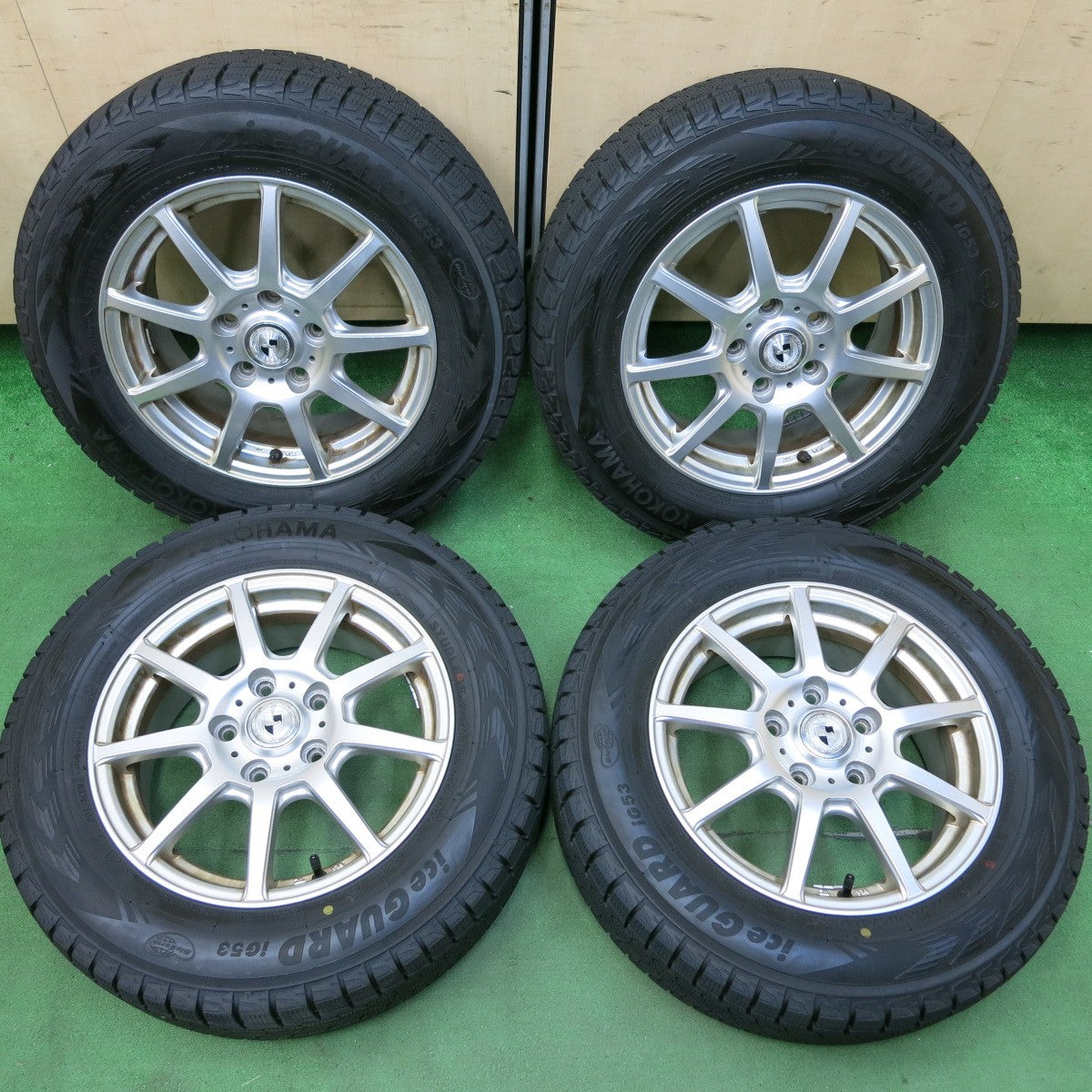 [送料無料] バリ溝！21年！9.5分★スタッドレス 195/65R15 ヨコハマ アイスガード iG53 GMach 15インチ PCD114.3/5H★4092606SYス
