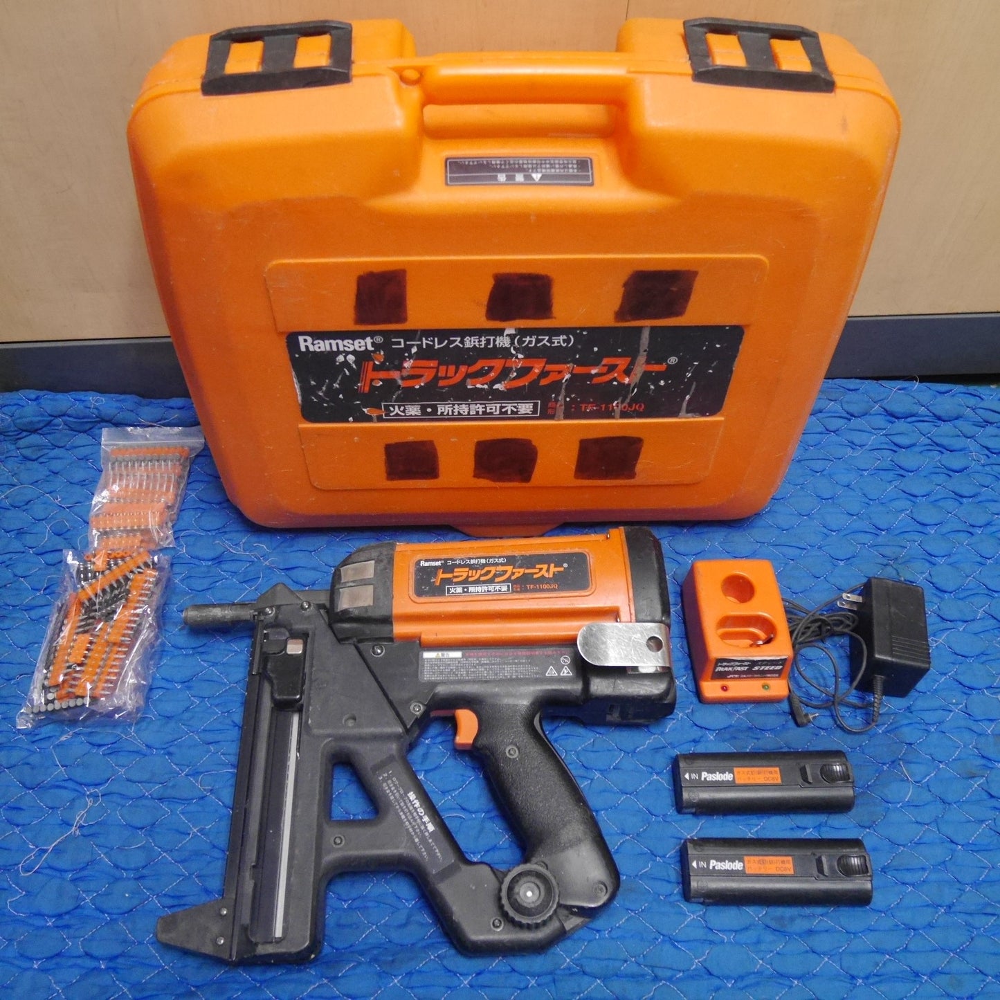 [送料無料] バッテリー2個付☆Ramset コードレス ガス式 鋲 打機 トラックファースト TF-1100JQ 日本パワーファスニング 鋲 打ち機 現状品☆