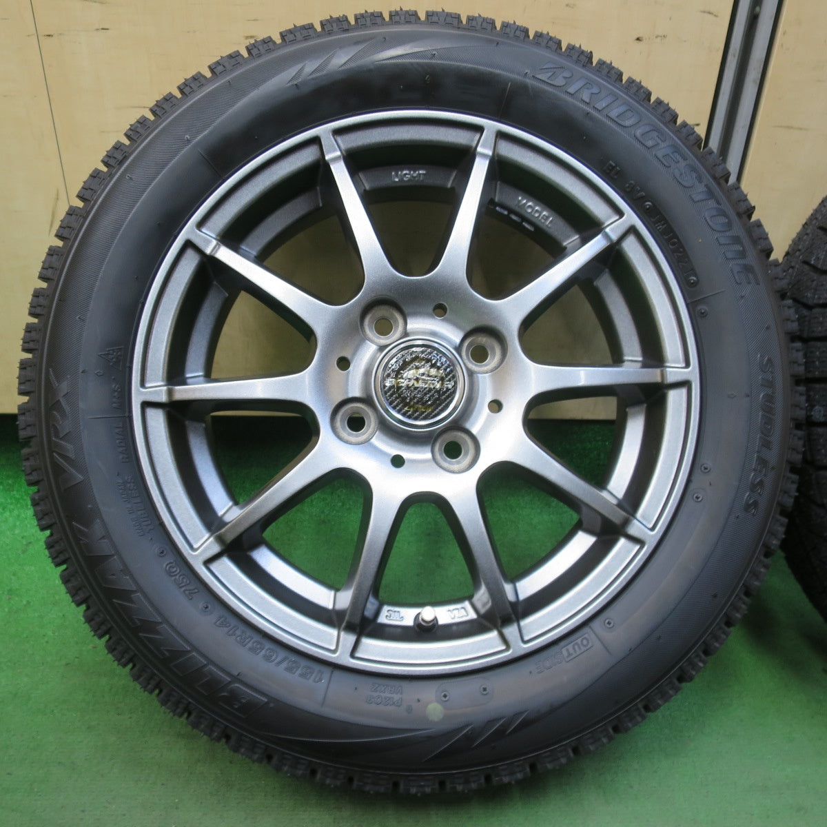 未使用！21年！キレイ★スタッドレス 155/65R14 ブリヂストン ブリザック VRX SCHNEIDER シュナイダー 14インチ PCD100/4H★5101608イス