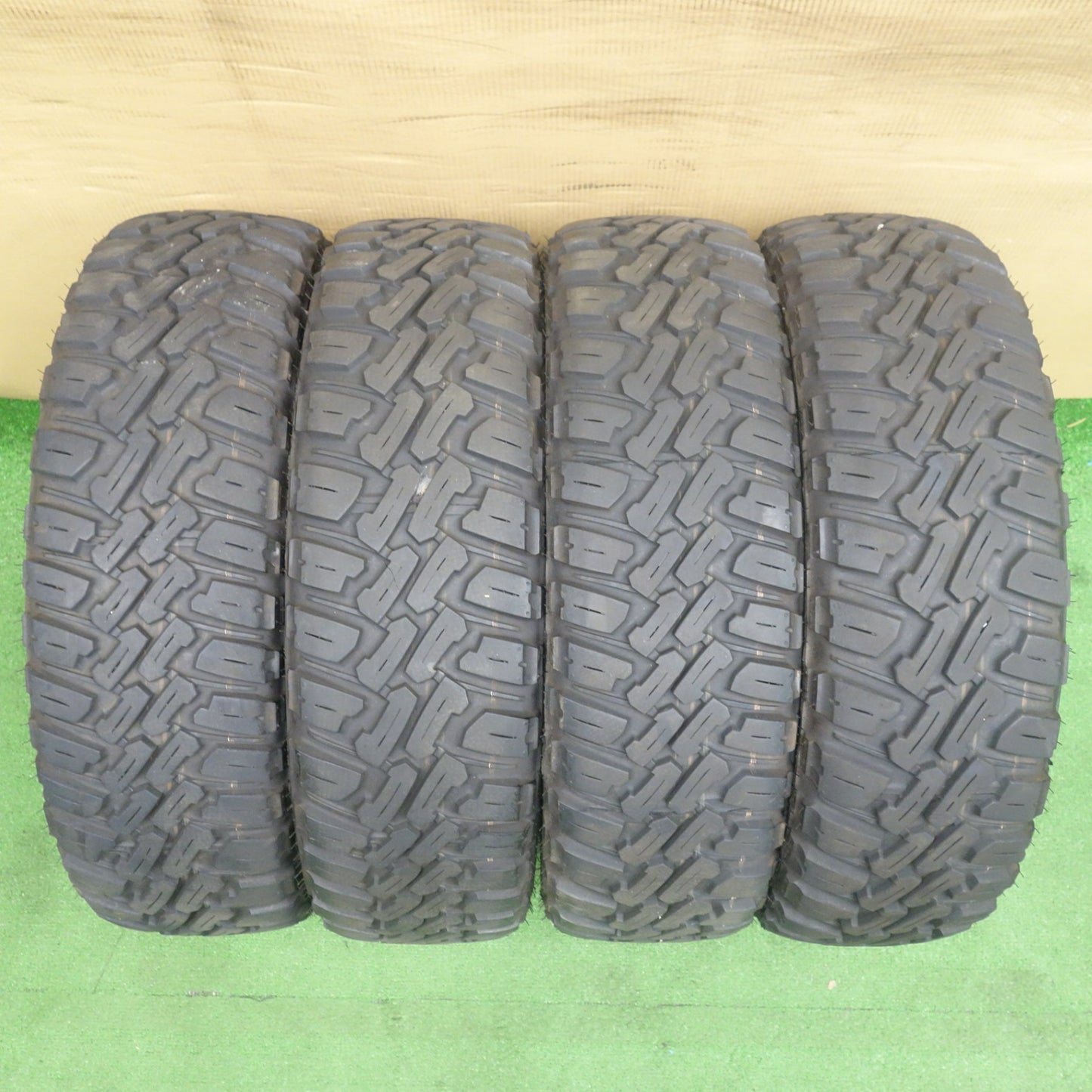 バリ溝！25年！キレイ！9.5分◎FINALIST 165/65R14 ナンカン NK 4X4 WD M/T FT-9 ファイナリスト ハスラー ソリオ 等 PCD100/4H◎6083101KTノ