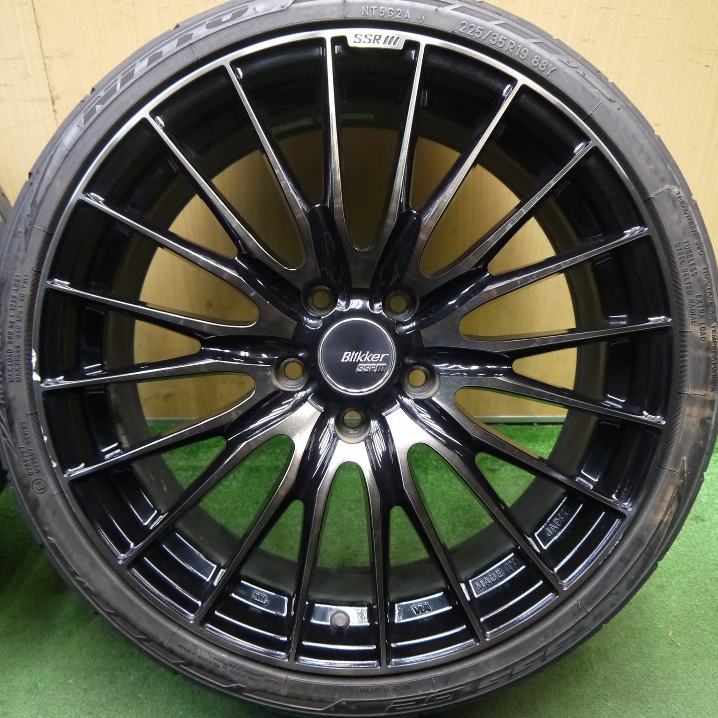 4本価格！22年★SSR Blikker 01F 225/35R19 ニットー NT555 G2 19インチ ブリッカー PCD114.3/5H★5100302Hノ