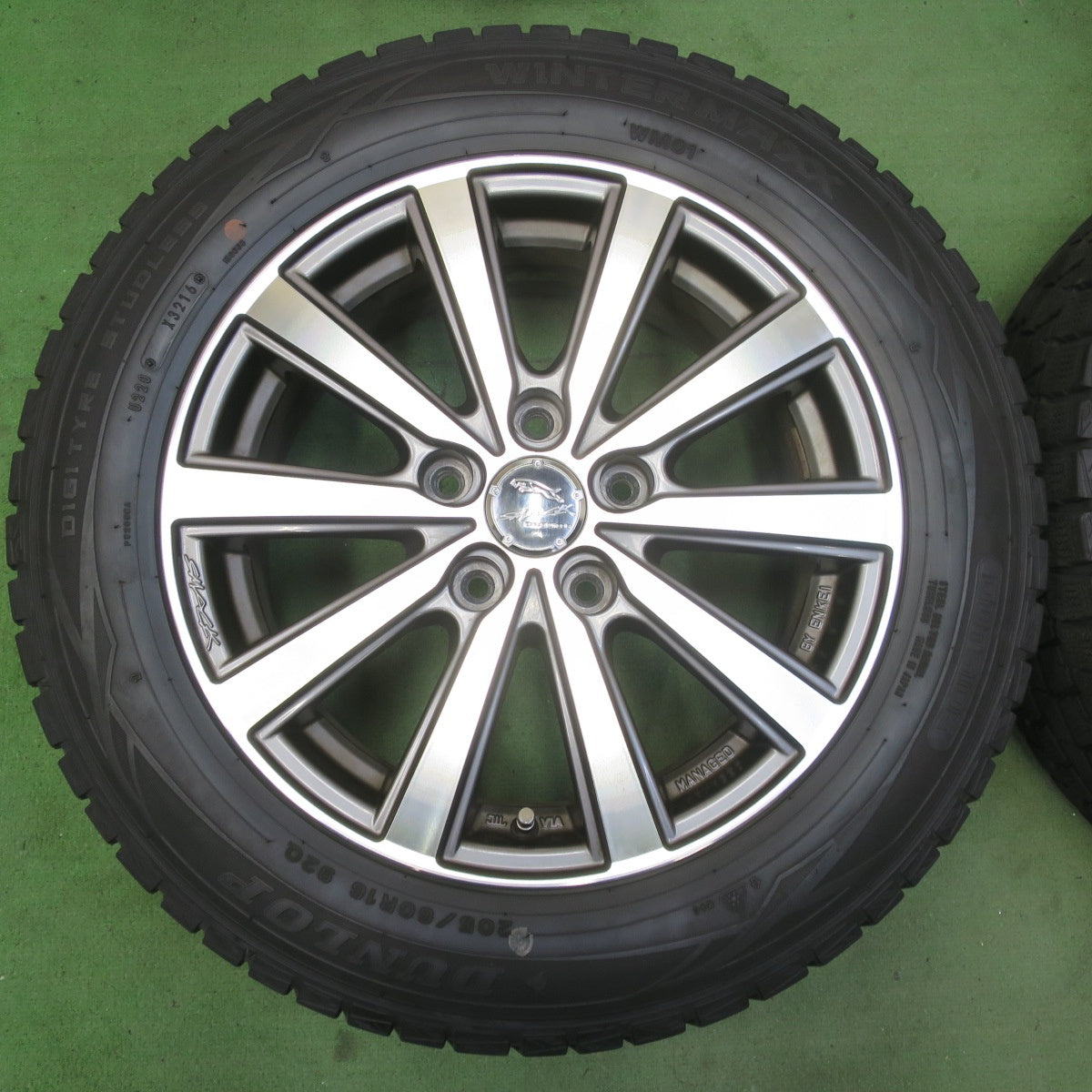 4本価格★スタッドレス 205/60R16 ダンロップ ウインターマックス WM01 SMACK ENKEI スマック エンケイ 16インチ PCD114.3/5H★5100905イス